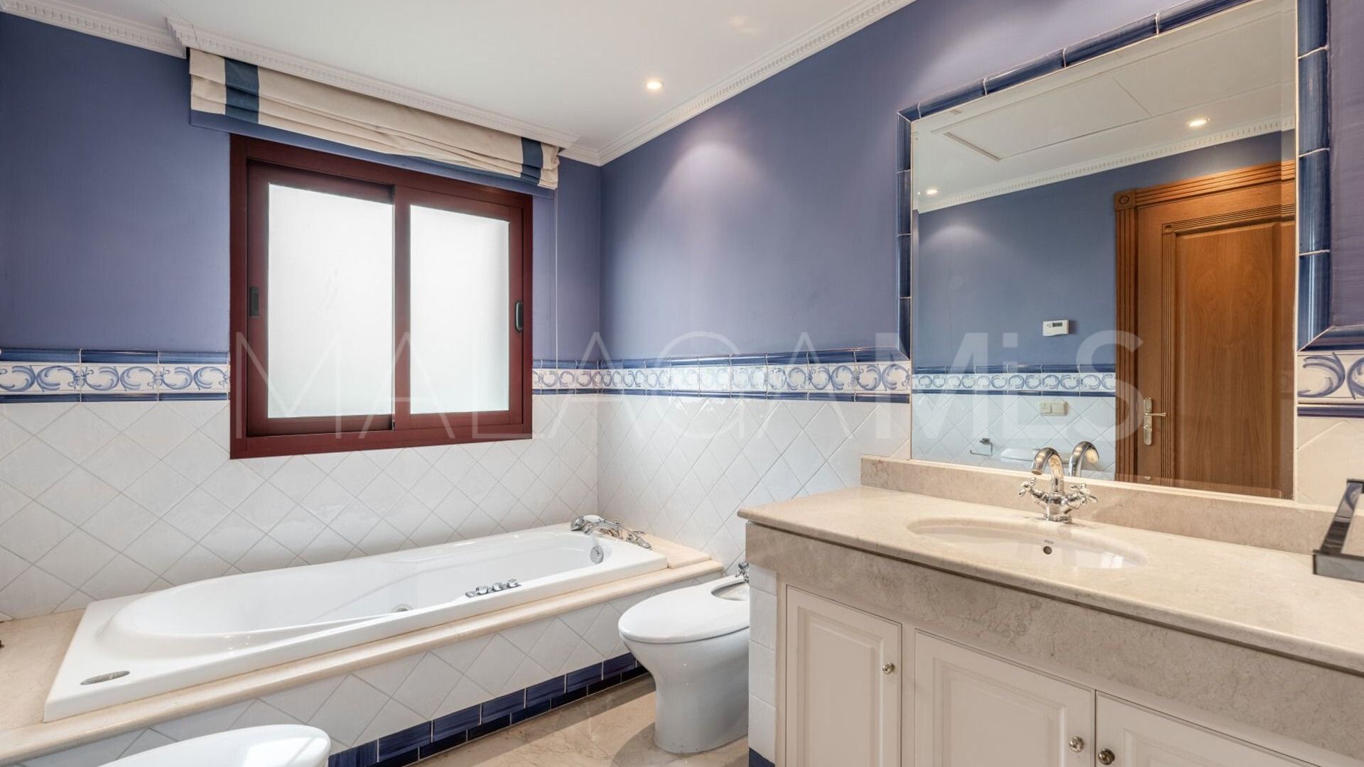 Villa for sale in Marbella Golden Mile