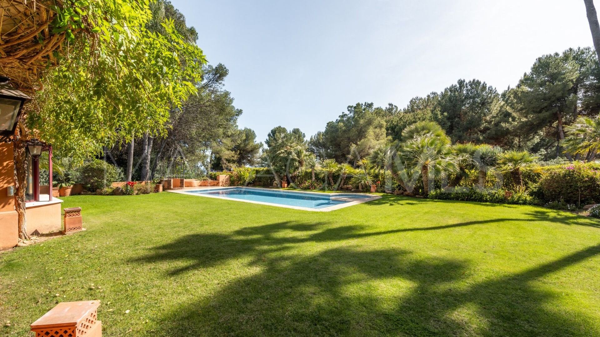 Villa for sale in Marbella Golden Mile