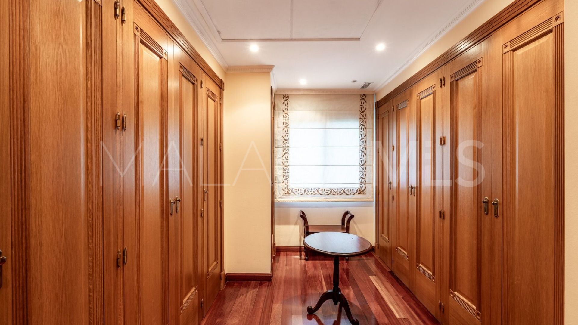 Villa for sale in Marbella Golden Mile