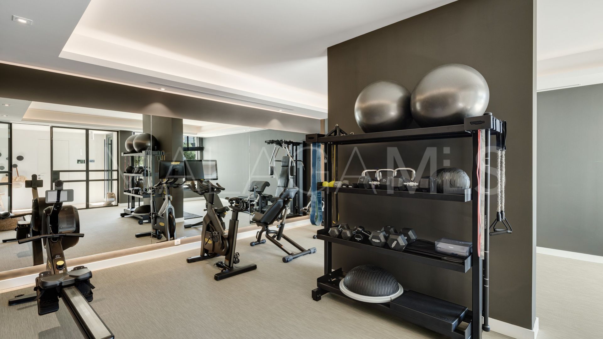 For sale house with 6 bedrooms in La Quinta