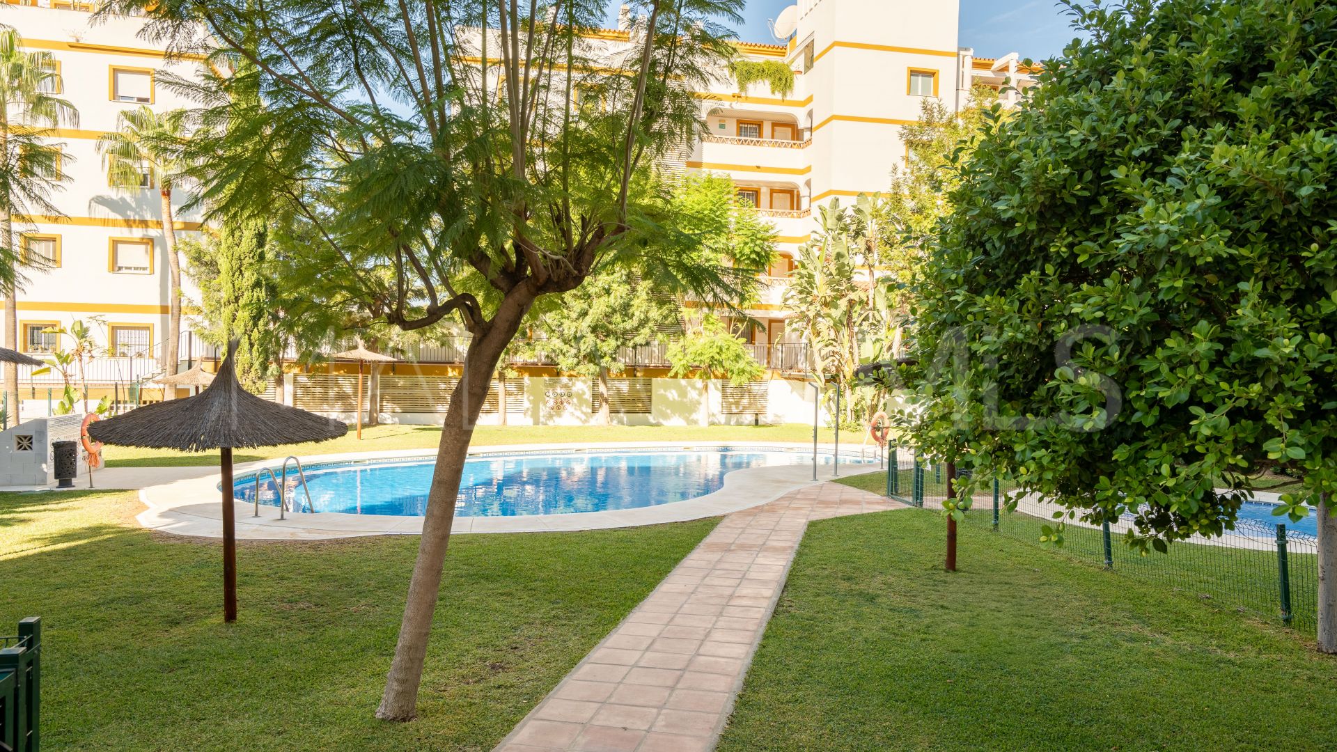 For sale apartment in Mijas Golf with 2 bedrooms