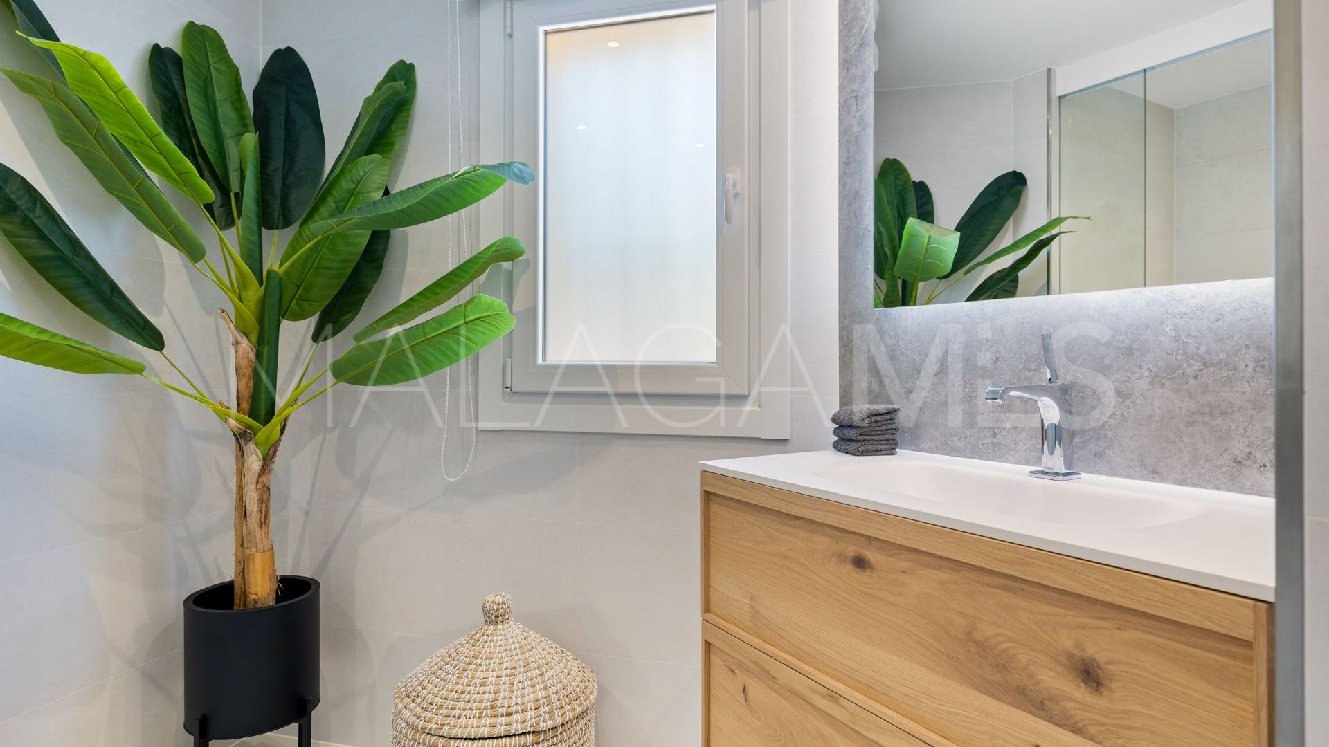 Haus for sale in Nueva Andalucia