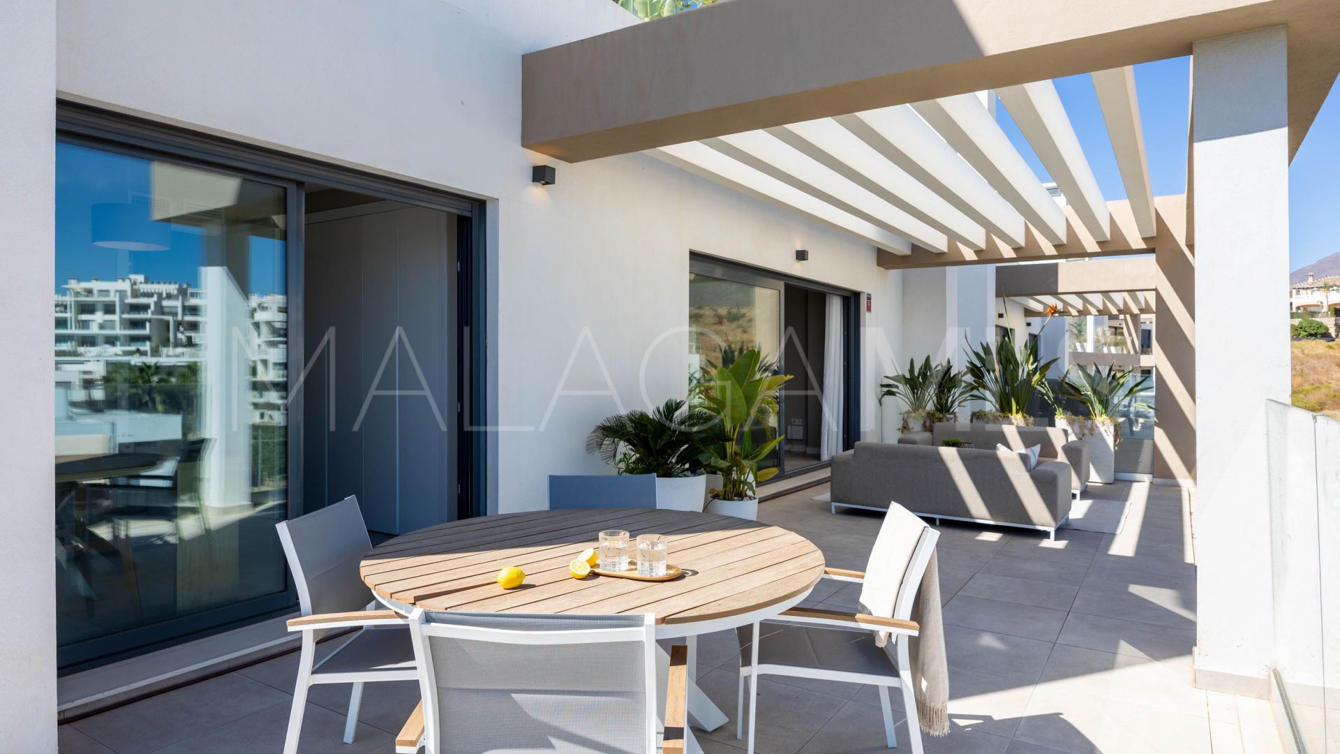 Penthaus for sale in Estepona Stadt