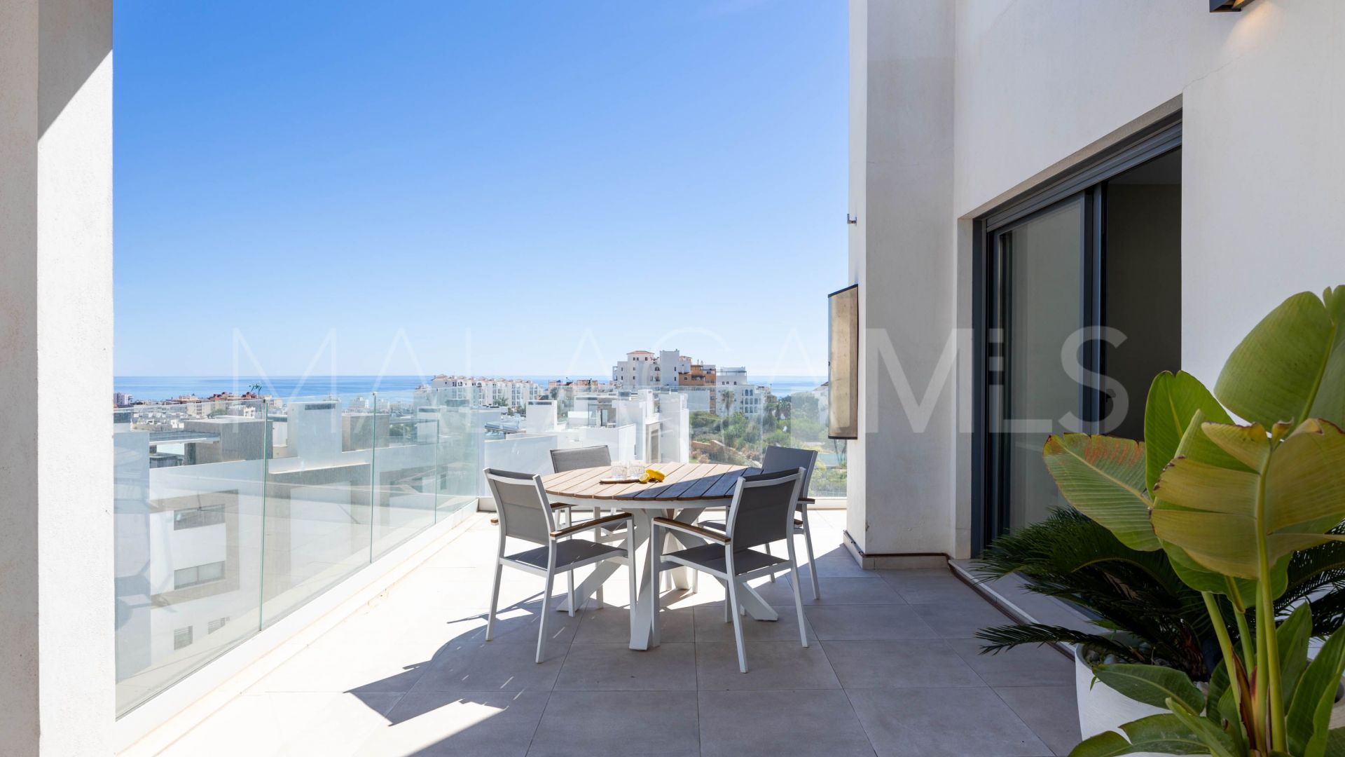 Penthaus for sale in Estepona Stadt