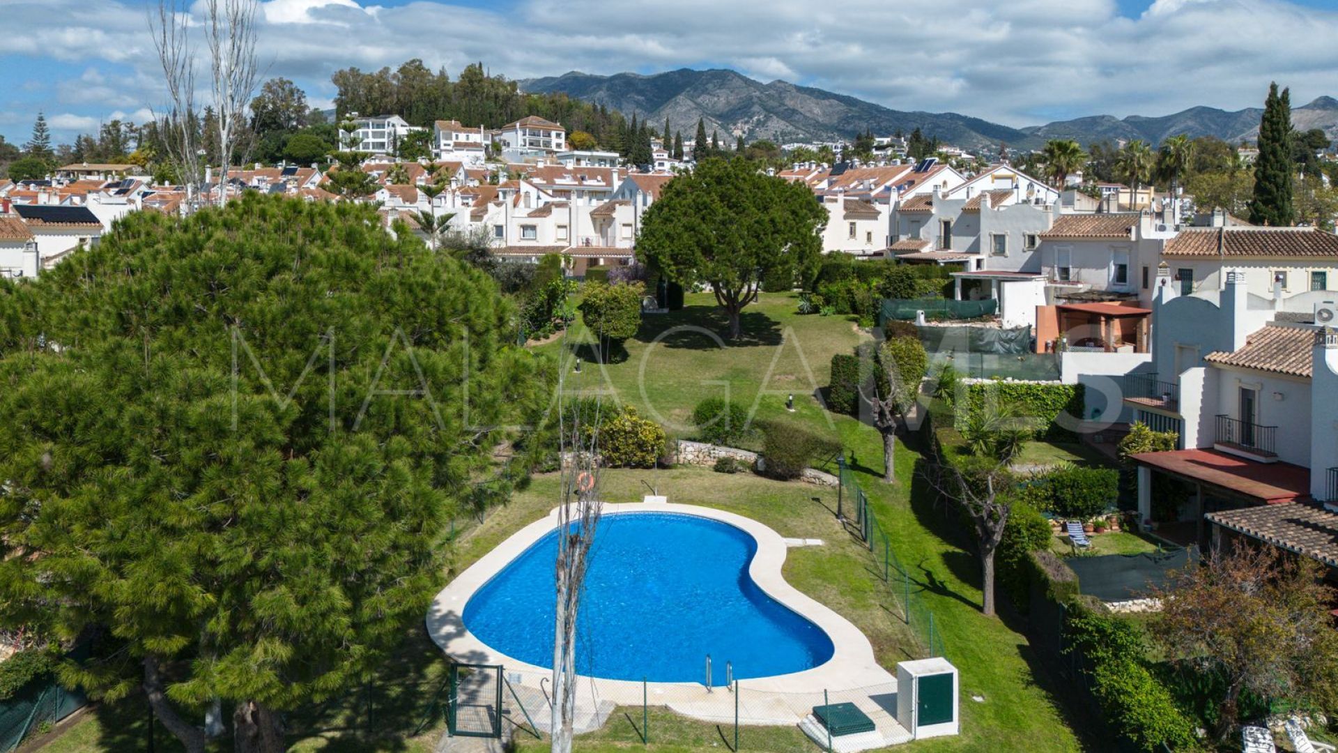 Maison de ville for sale in Sierrezuela