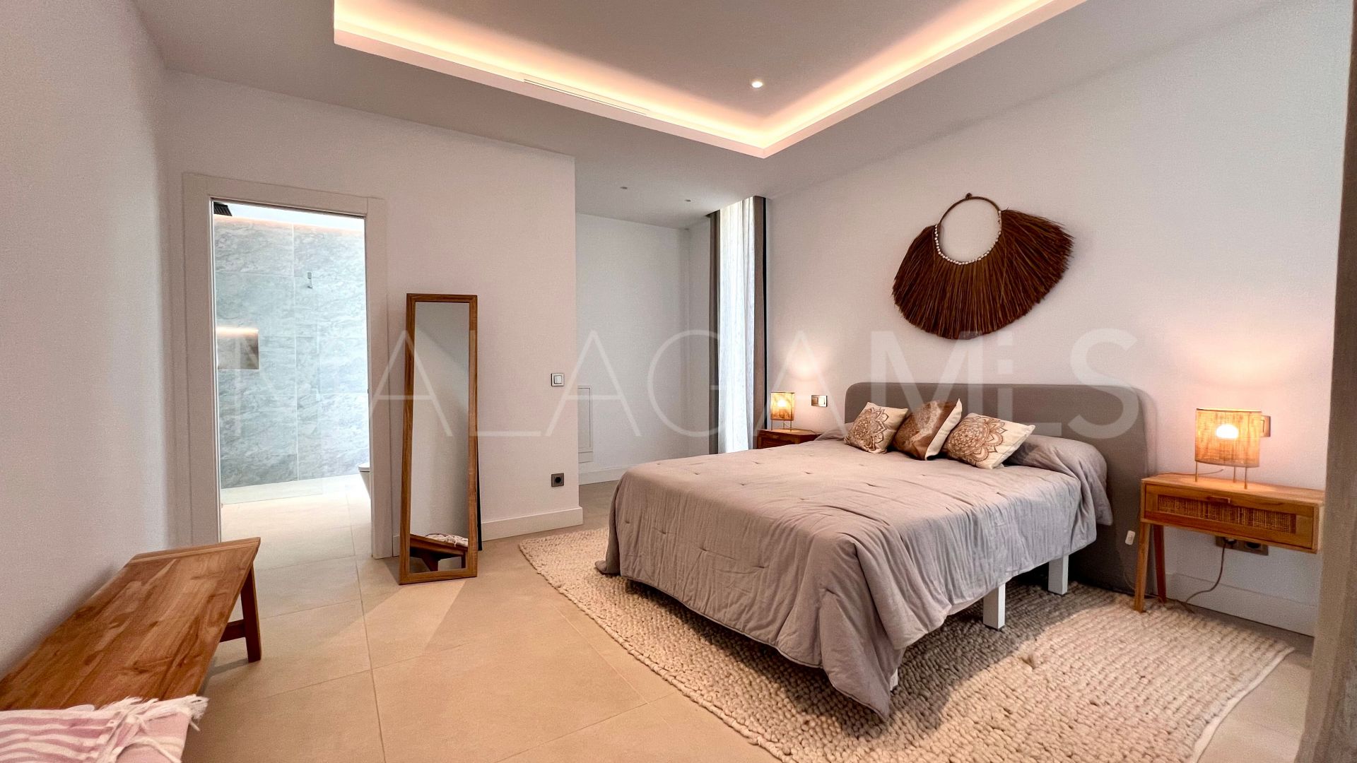 Villa for sale in El Paraiso