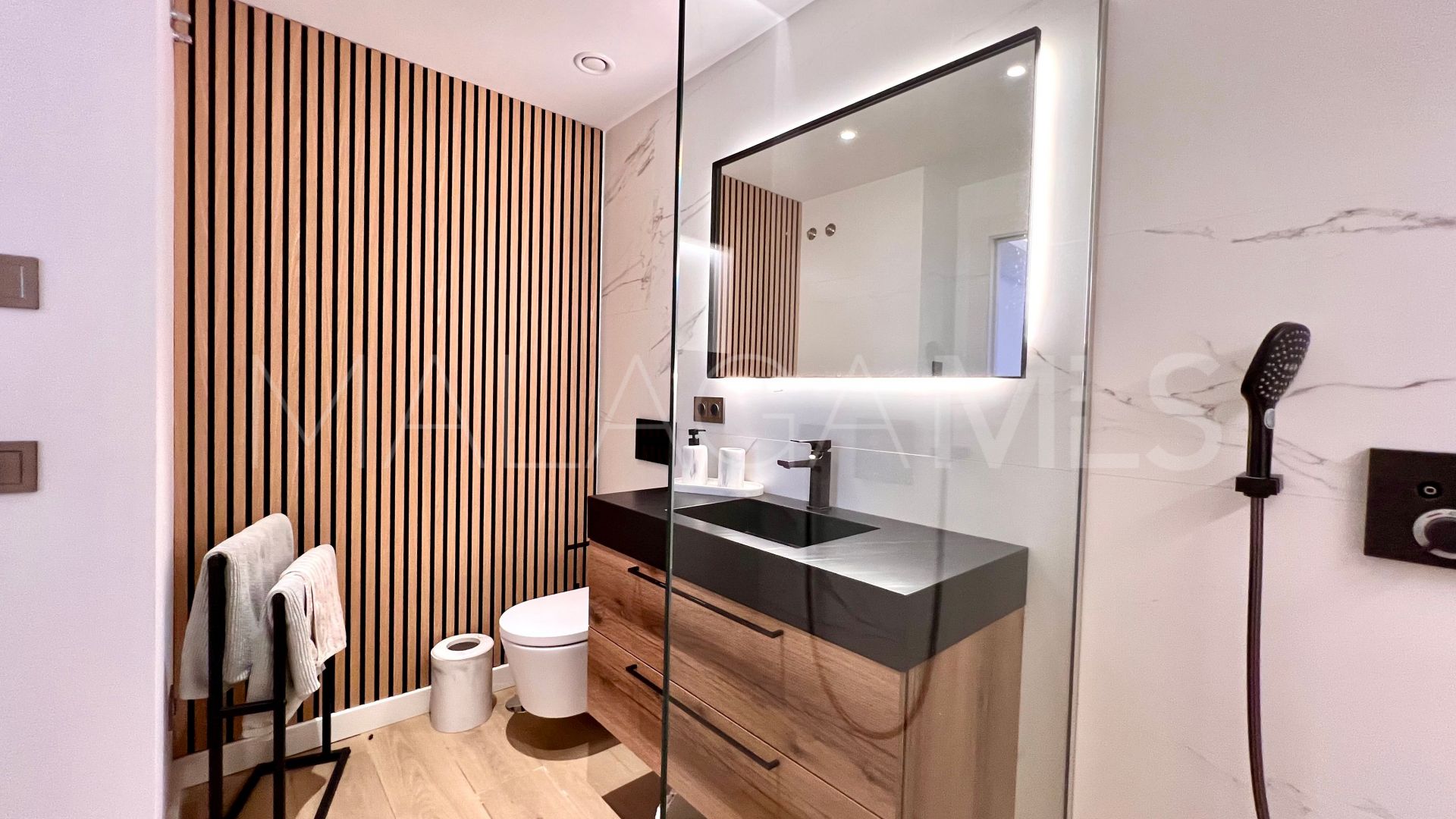 Villa for sale in El Paraiso