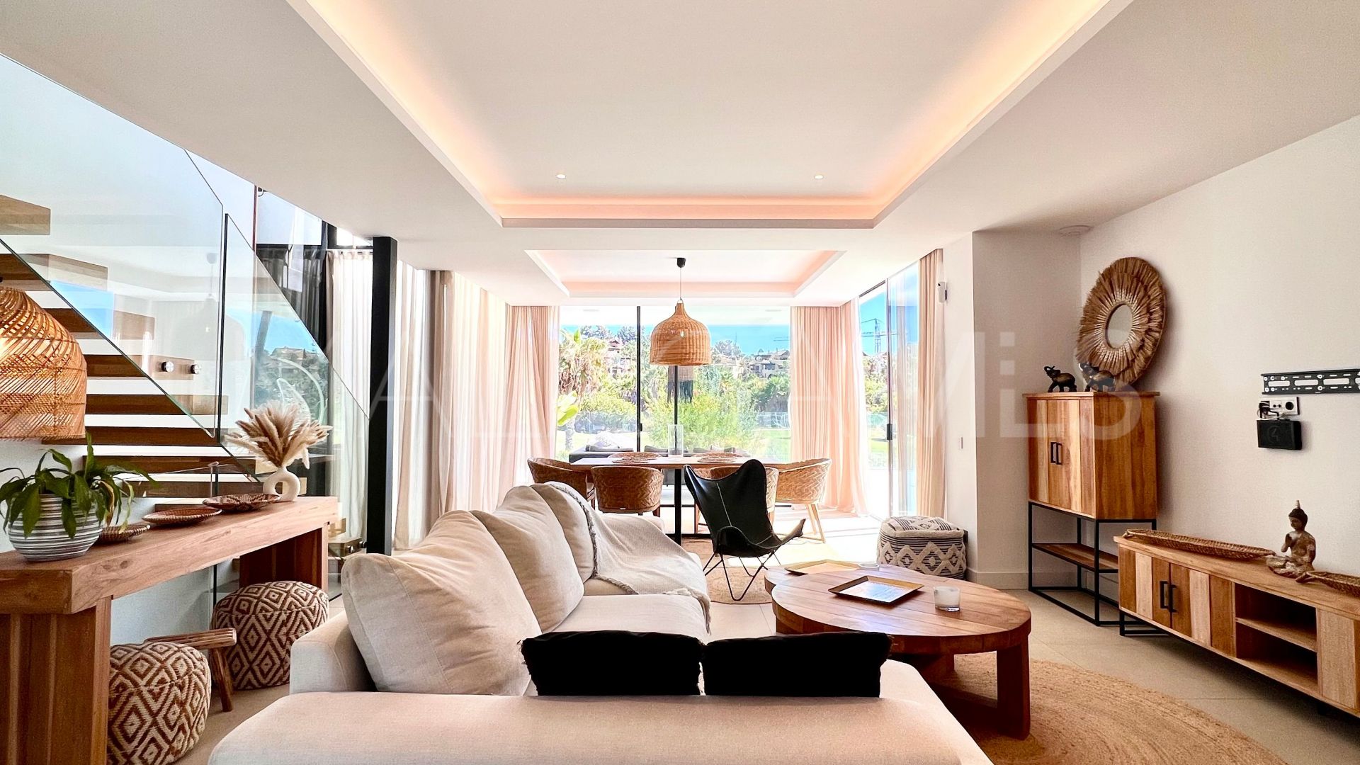 Villa for sale in El Paraiso