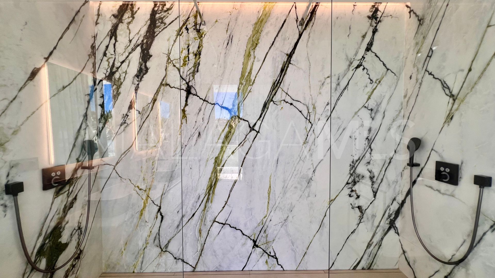 Villa for sale in El Paraiso