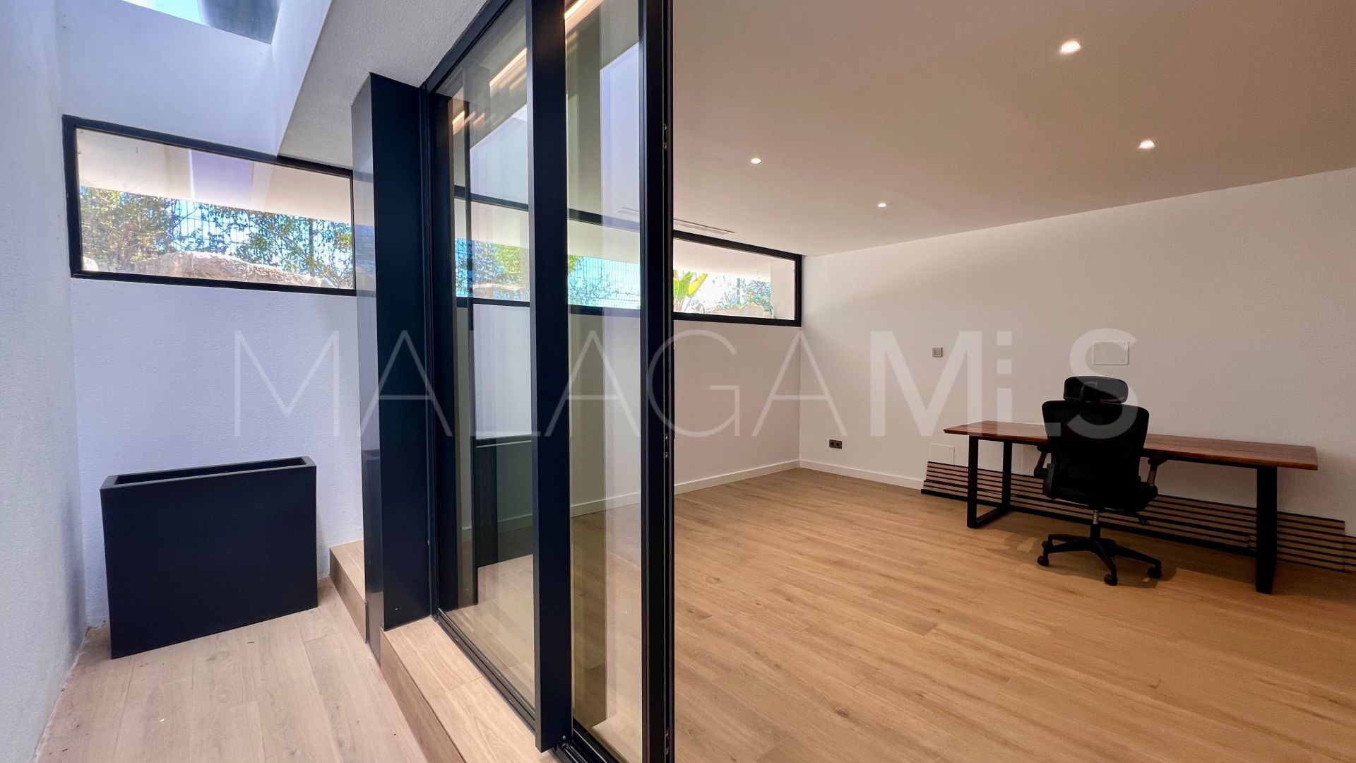 Villa for sale in El Paraiso