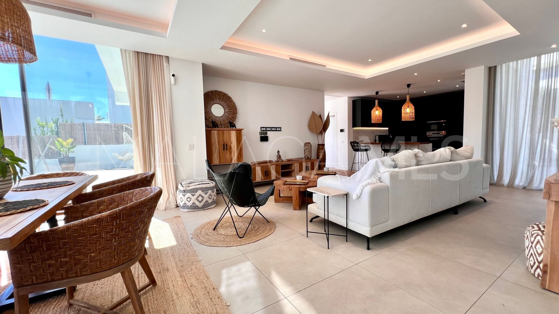 Villa for sale in El Paraiso