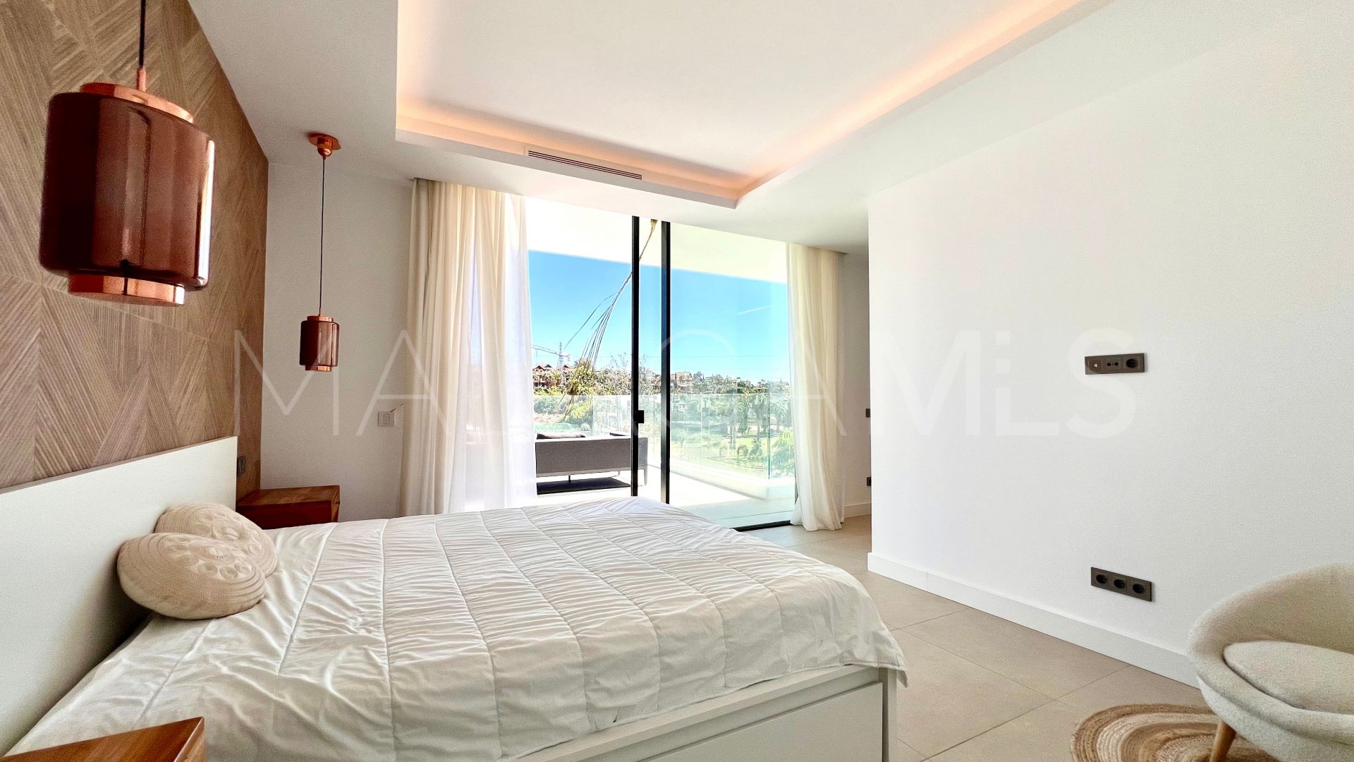 Villa for sale in El Paraiso