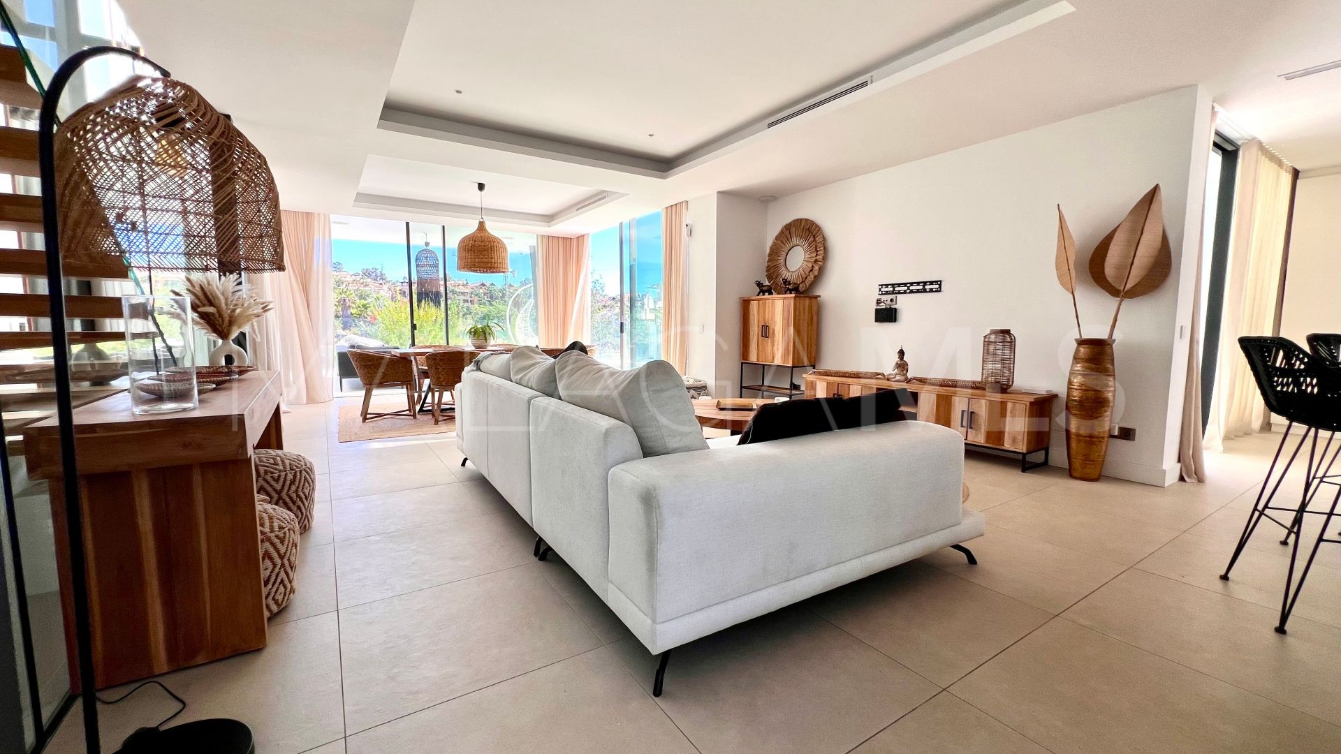 Villa for sale in El Paraiso