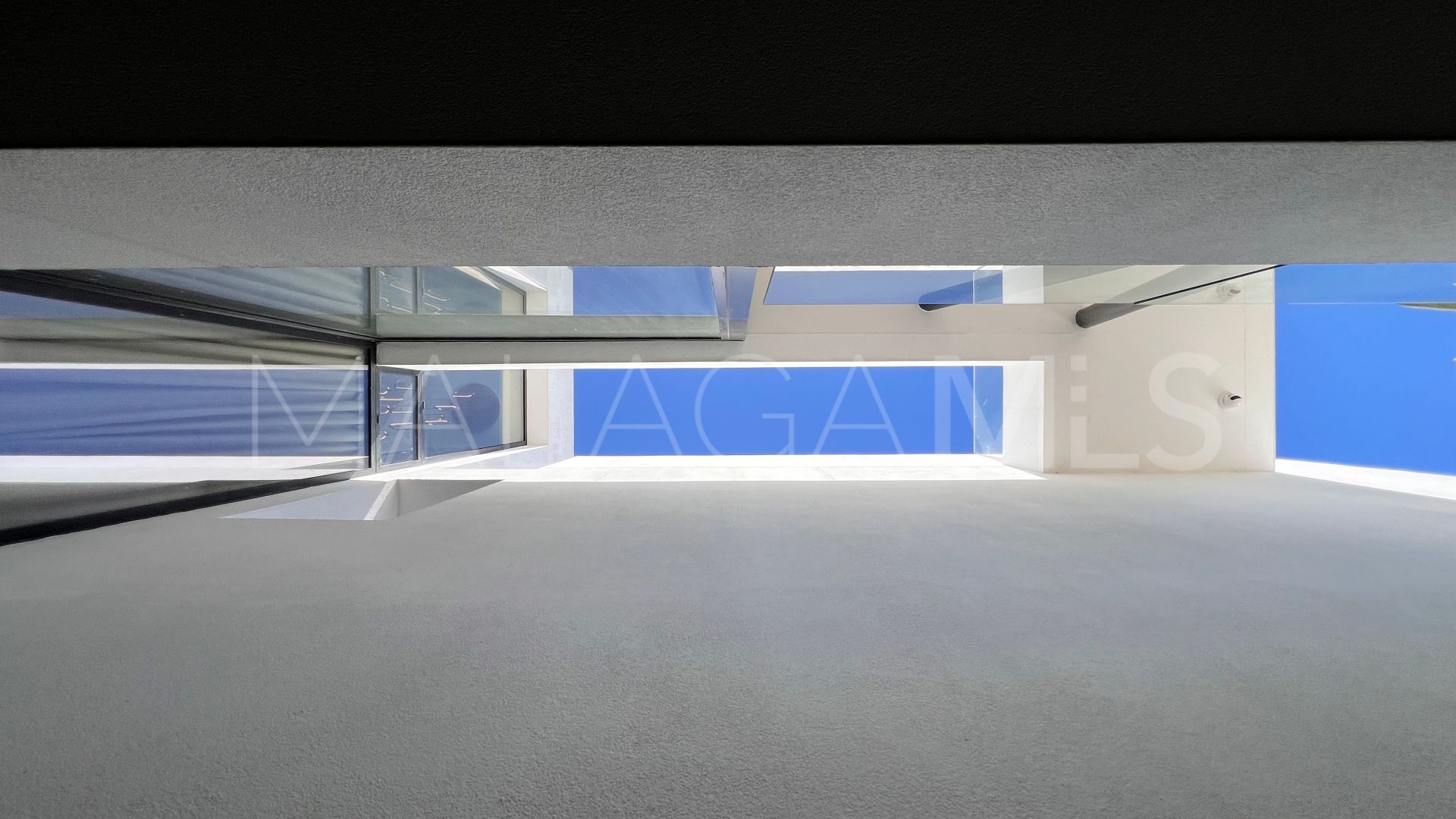 Villa for sale in El Paraiso