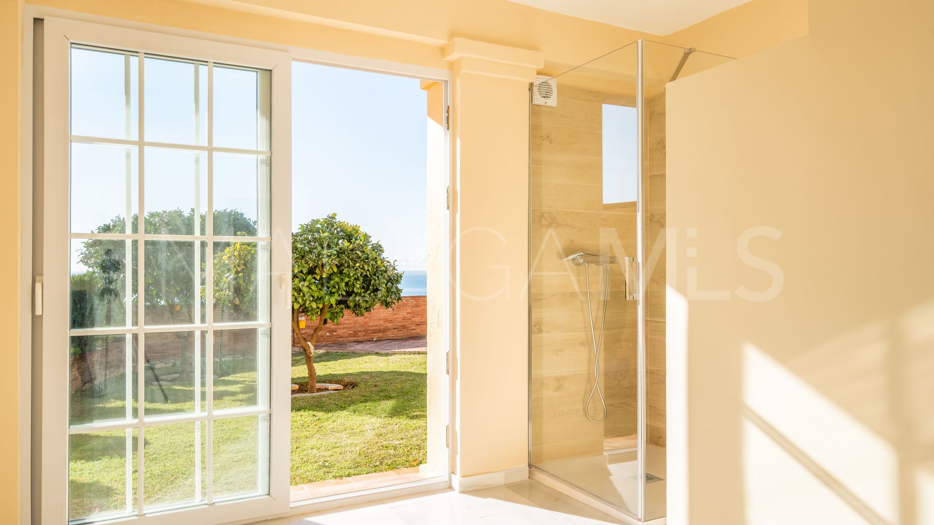 5 bedrooms villa in La Capellania for sale