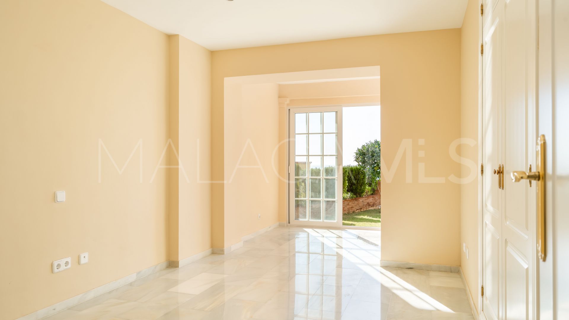 5 bedrooms villa in La Capellania for sale