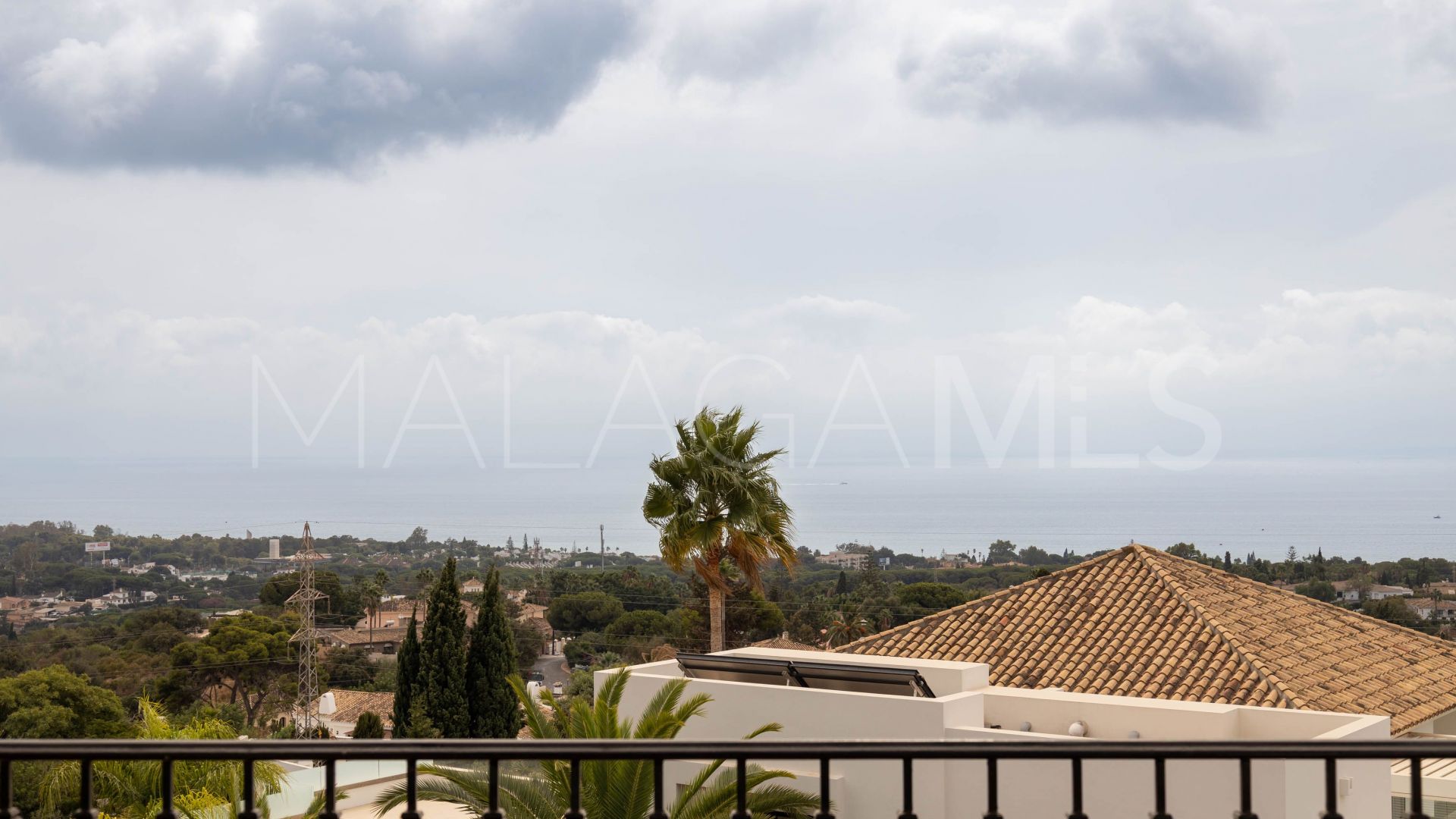 Villa with 6 bedrooms for sale in Marbella East