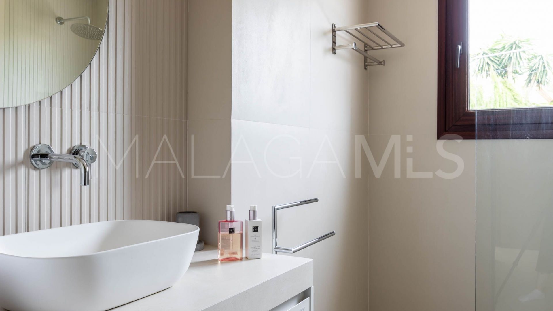 Villa with 6 bedrooms for sale in Marbella East