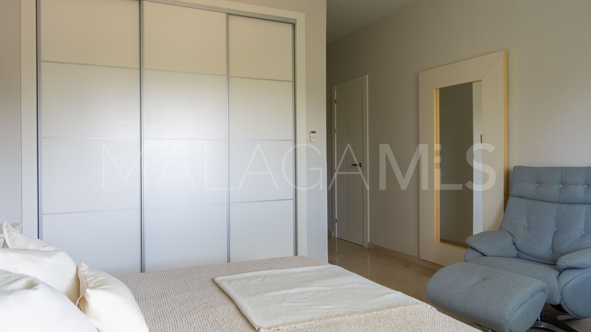 Villa for sale in Sierrezuela