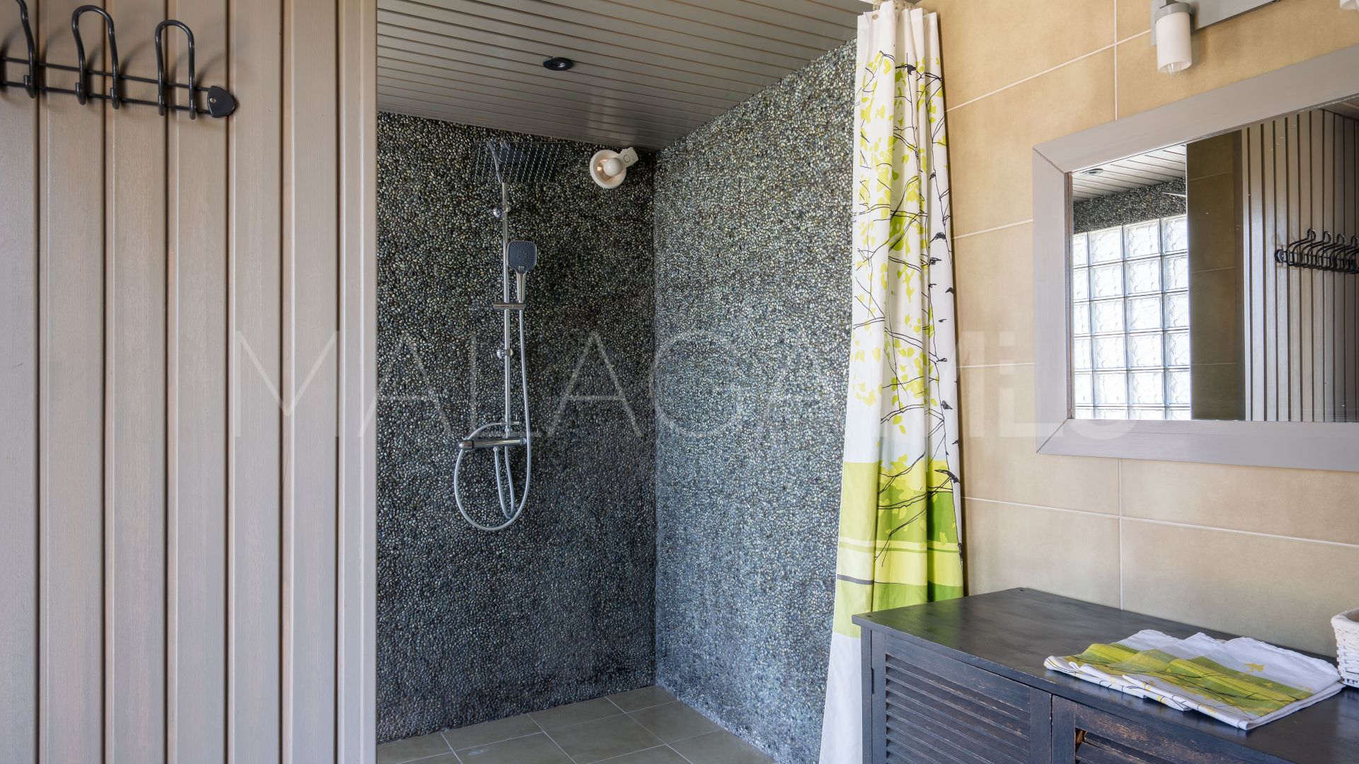 Villa for sale in Sierrezuela