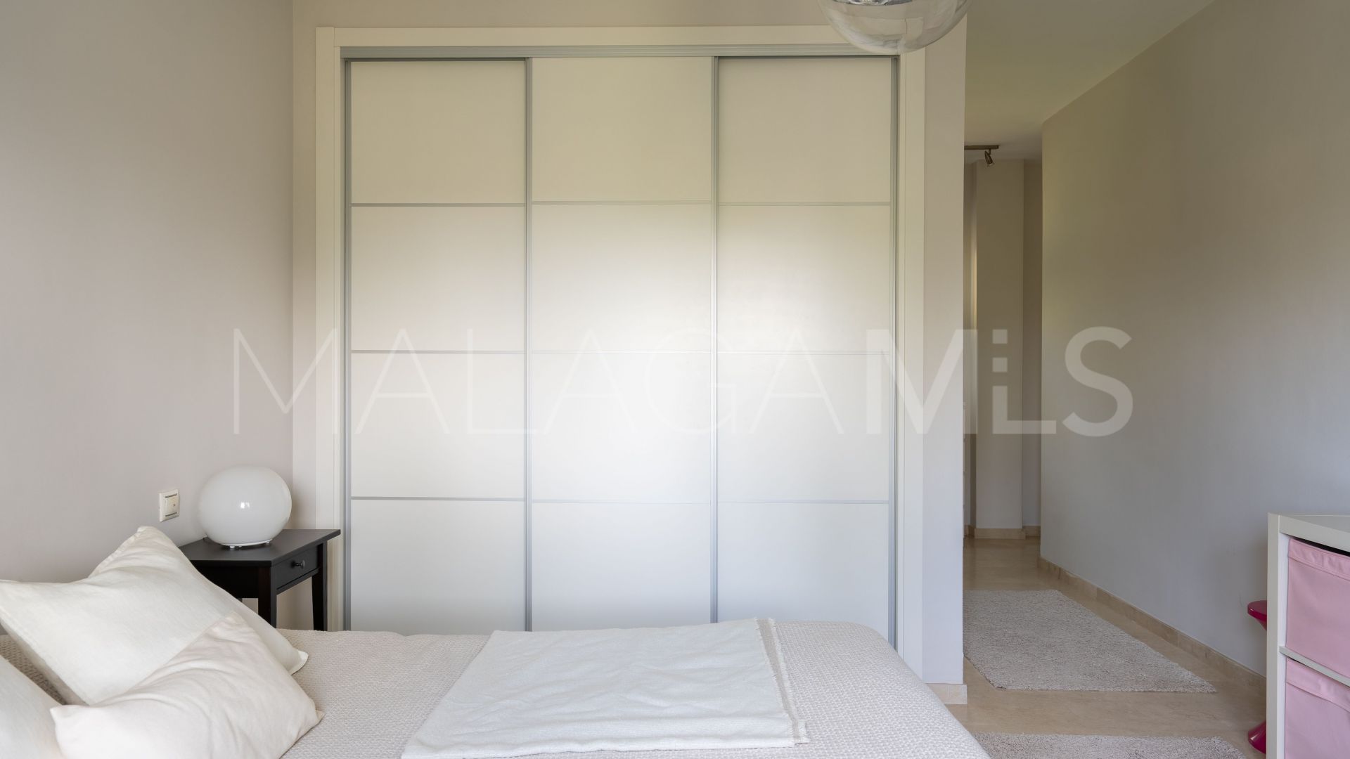 Villa for sale in Sierrezuela