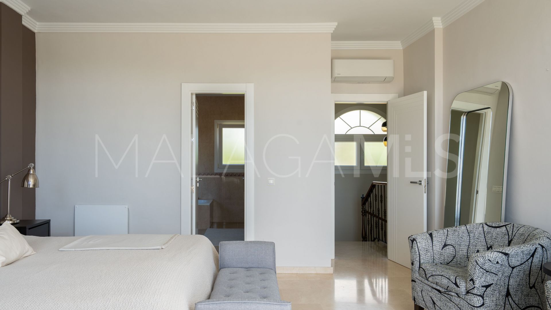 Villa for sale in Sierrezuela