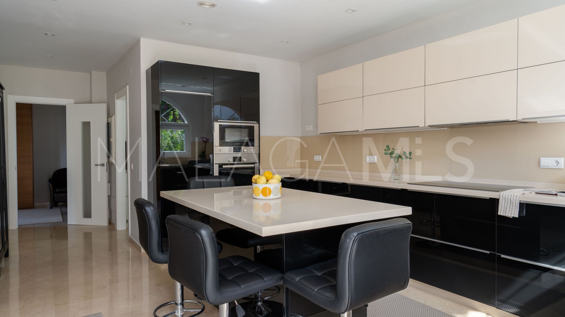 Villa for sale in Sierrezuela