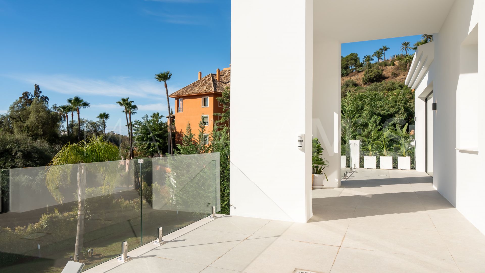 Villa for sale in Monte Halcones