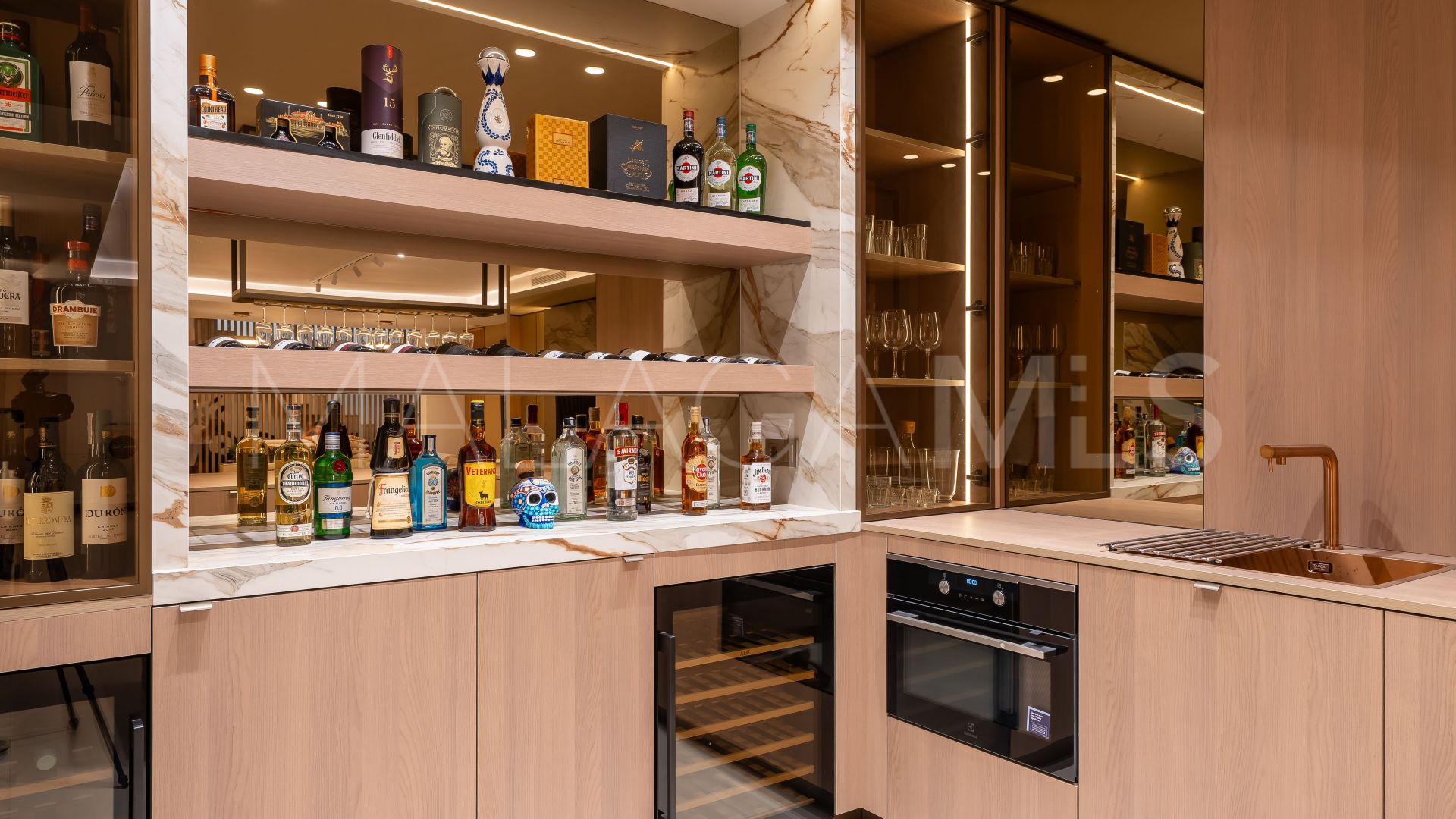 Villa for sale in Monte Halcones