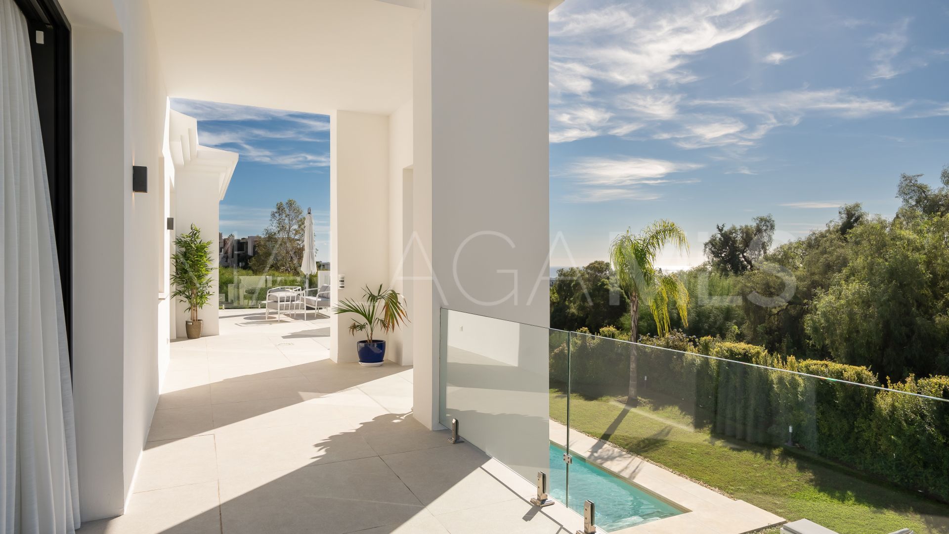 Villa for sale in Monte Halcones
