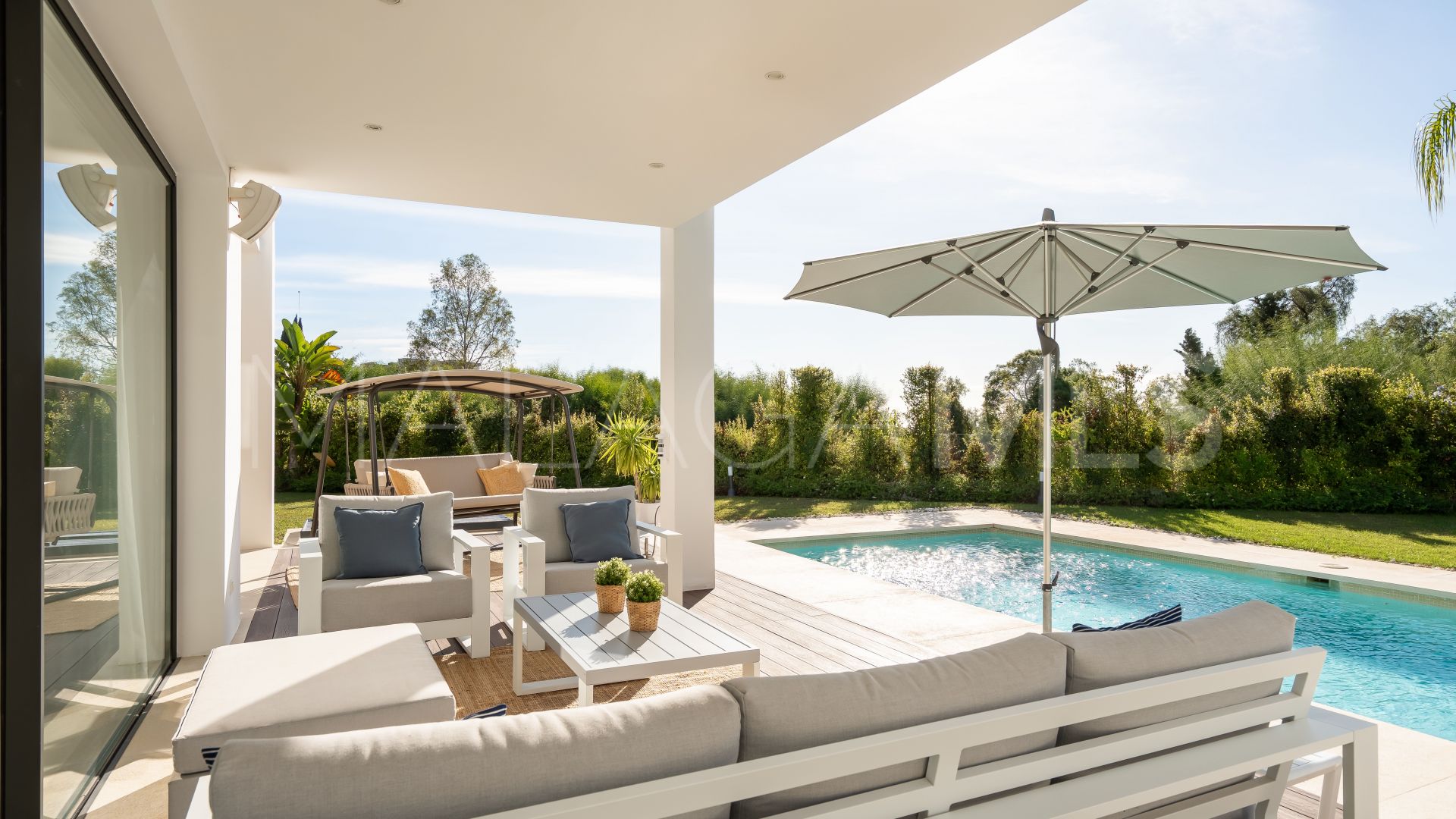 Villa for sale in Monte Halcones