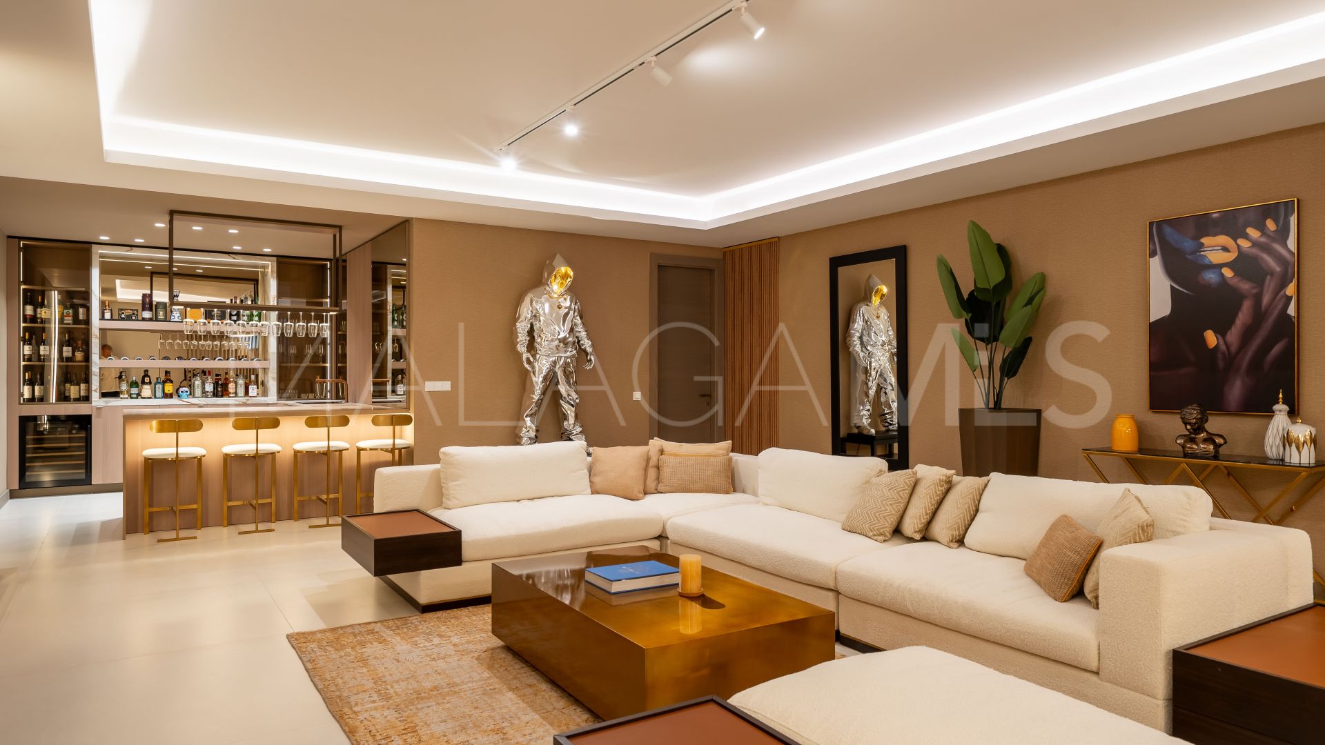 Villa for sale in Monte Halcones