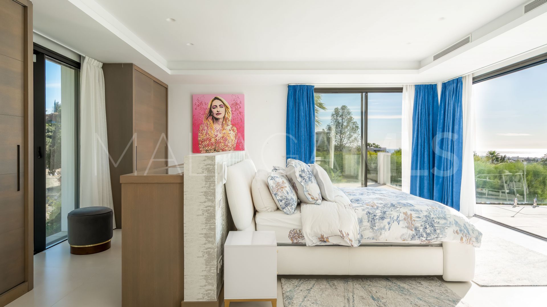 Villa for sale in Monte Halcones