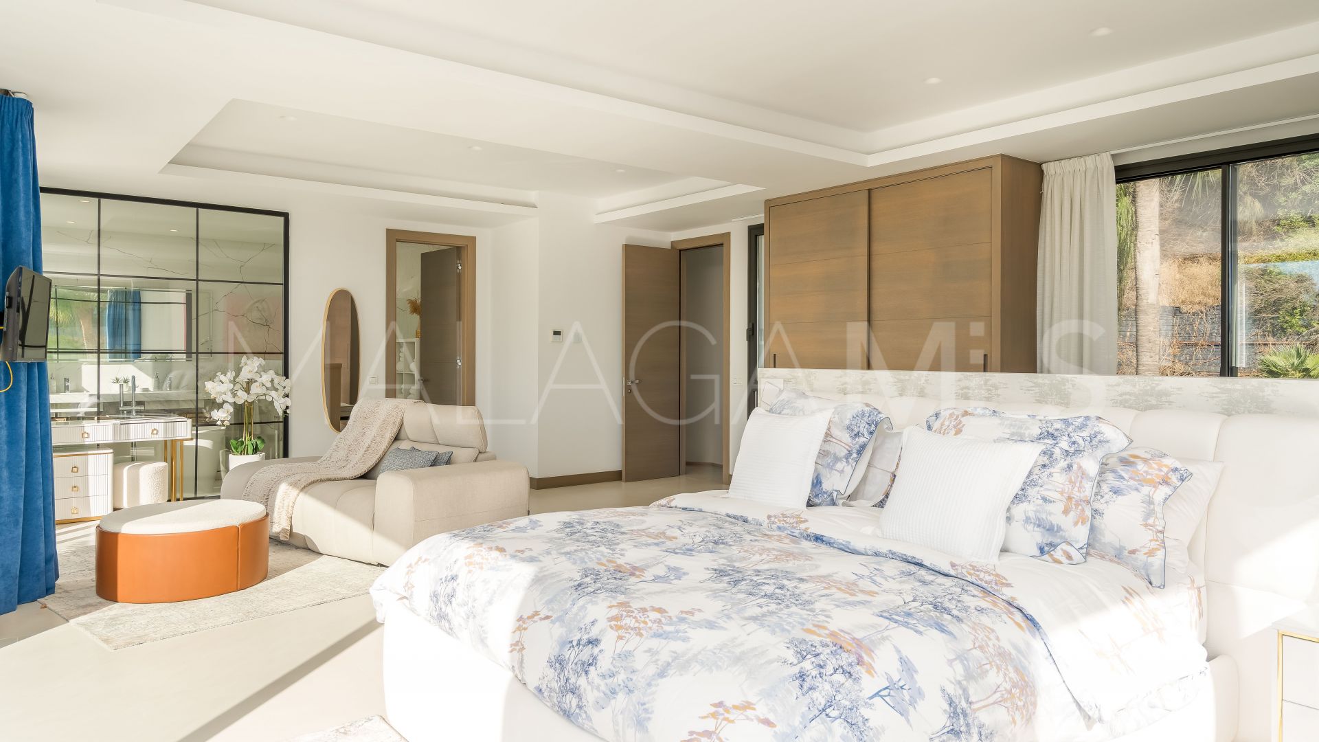 Villa for sale in Monte Halcones