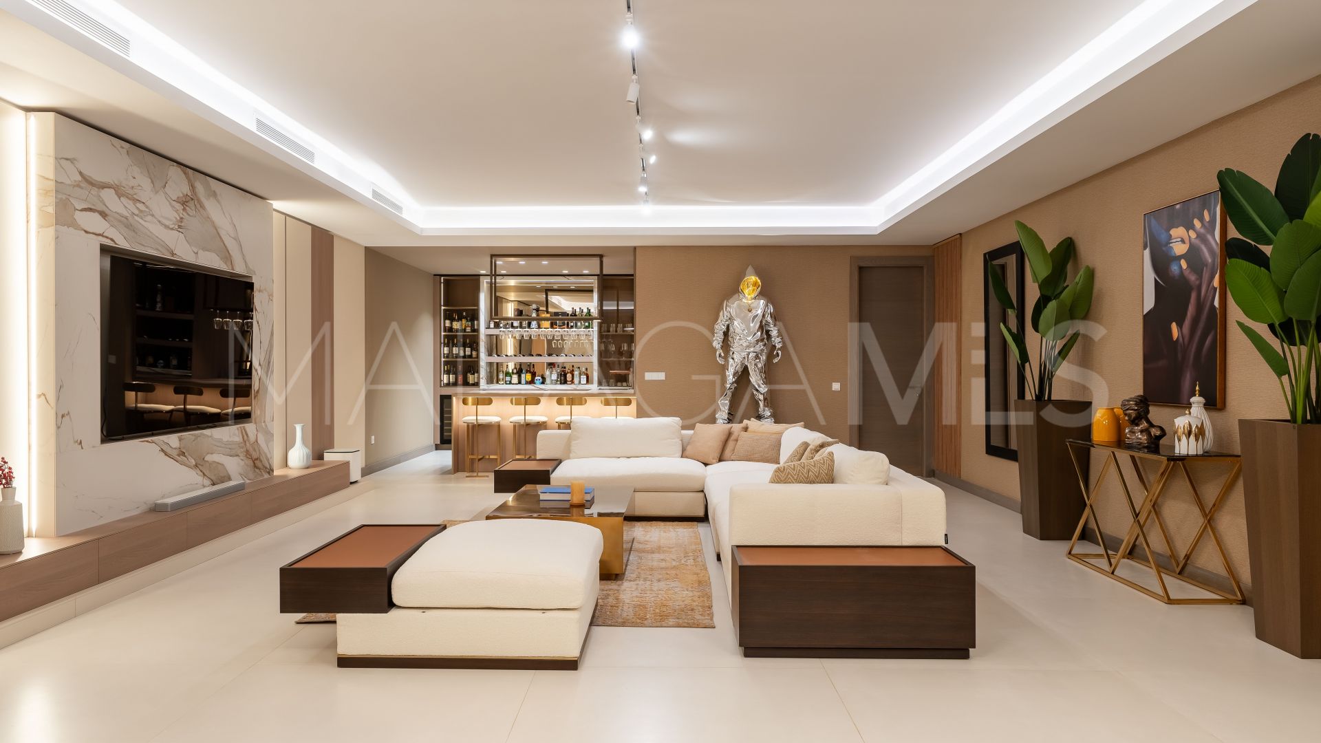 Villa for sale in Monte Halcones