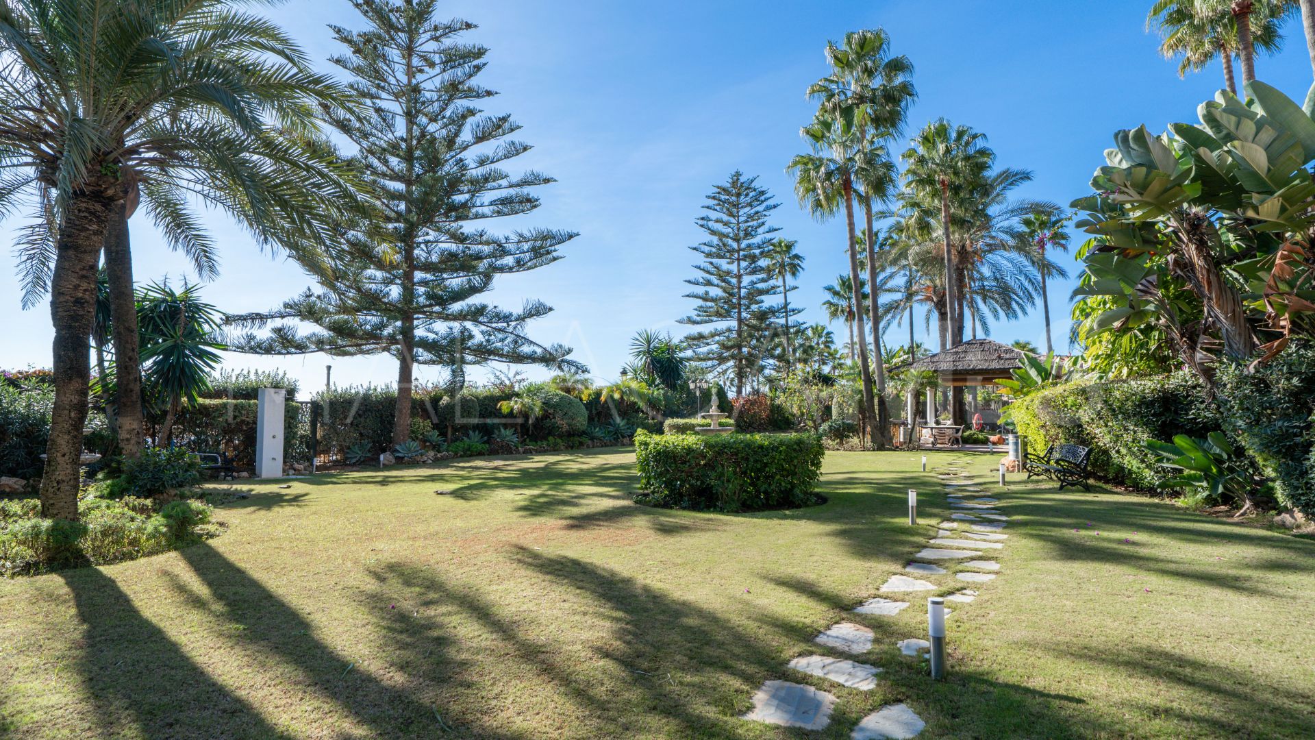 Erdgeschosswohnung for sale in Marbella - Puerto Banus