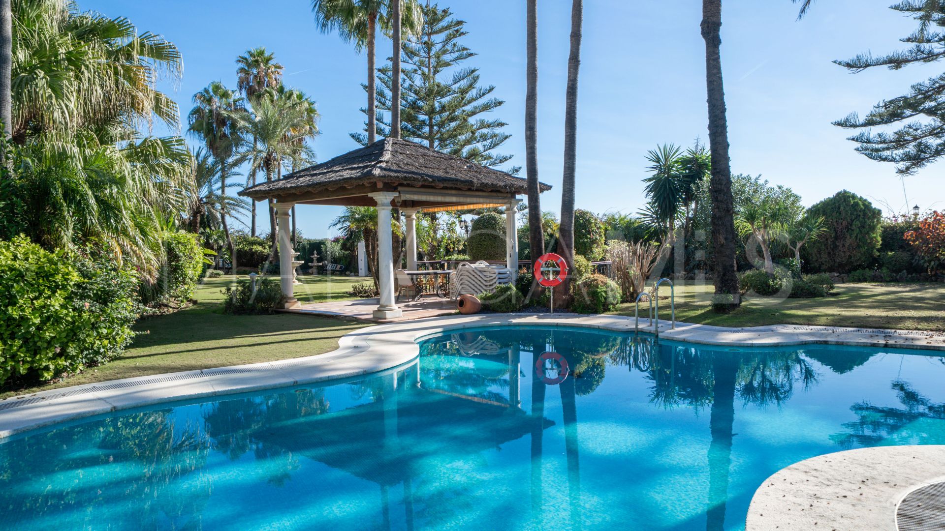 Erdgeschosswohnung for sale in Marbella - Puerto Banus