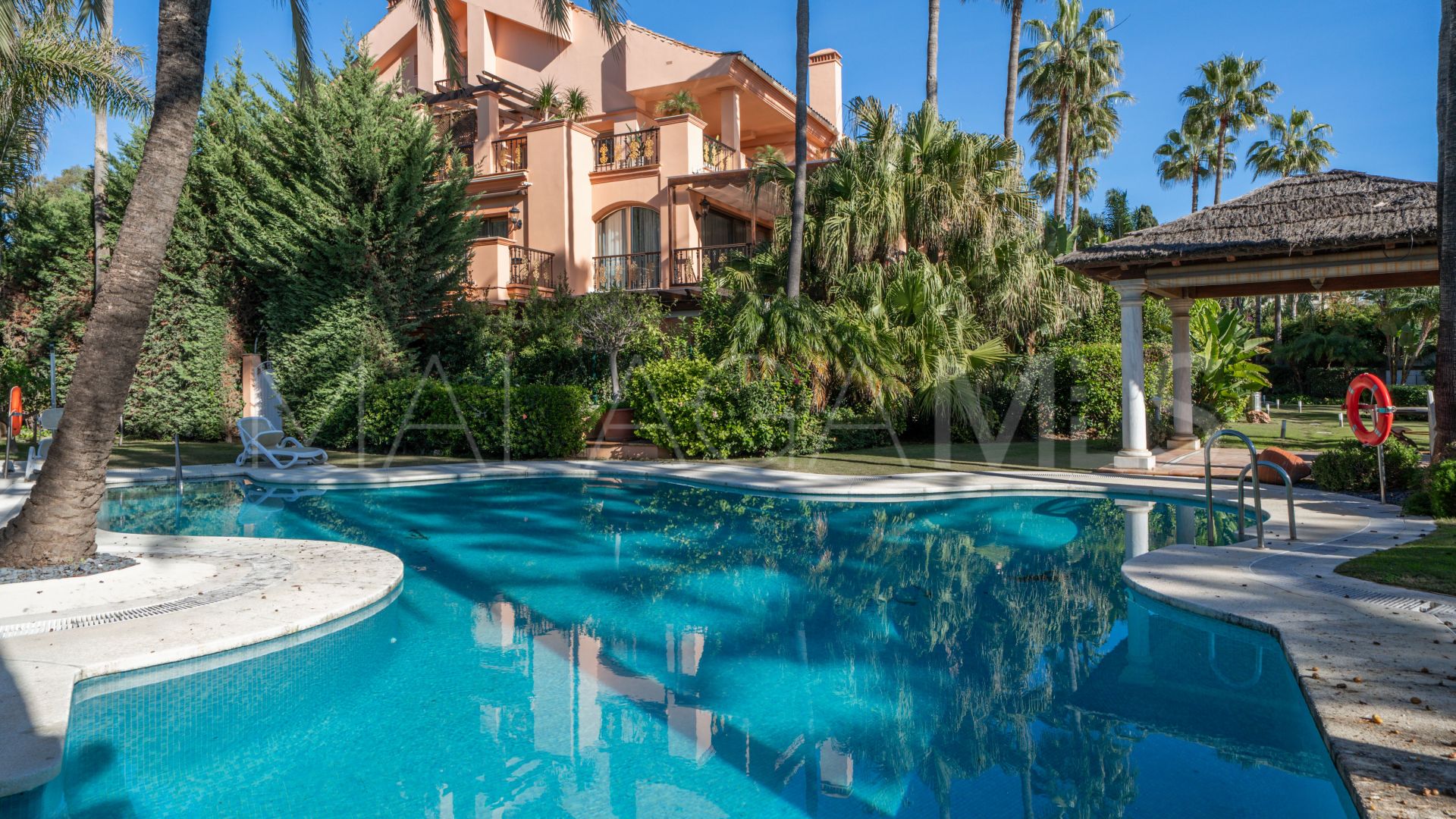 Erdgeschosswohnung for sale in Marbella - Puerto Banus