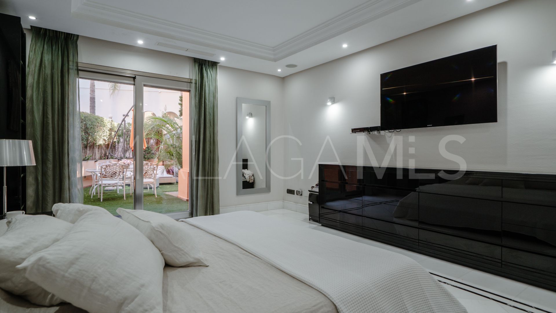 Erdgeschosswohnung for sale in Marbella - Puerto Banus
