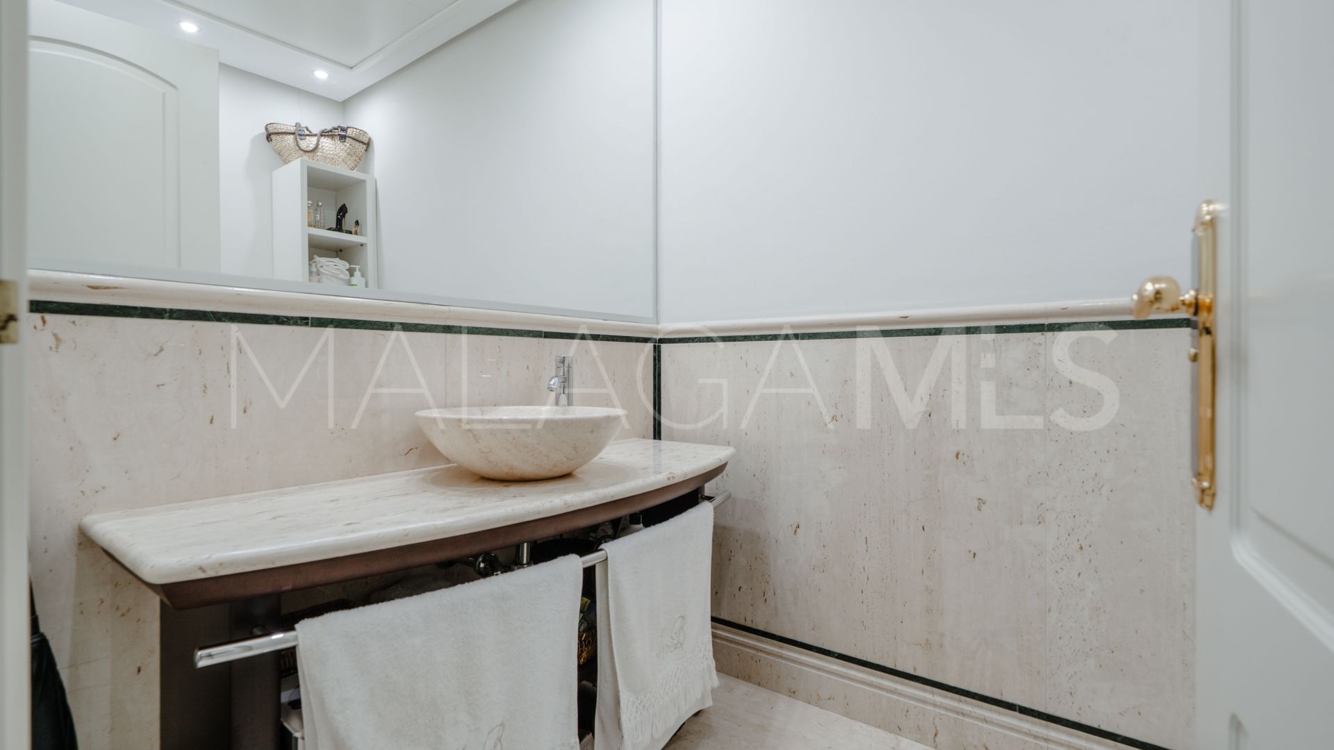 Erdgeschosswohnung for sale in Marbella - Puerto Banus