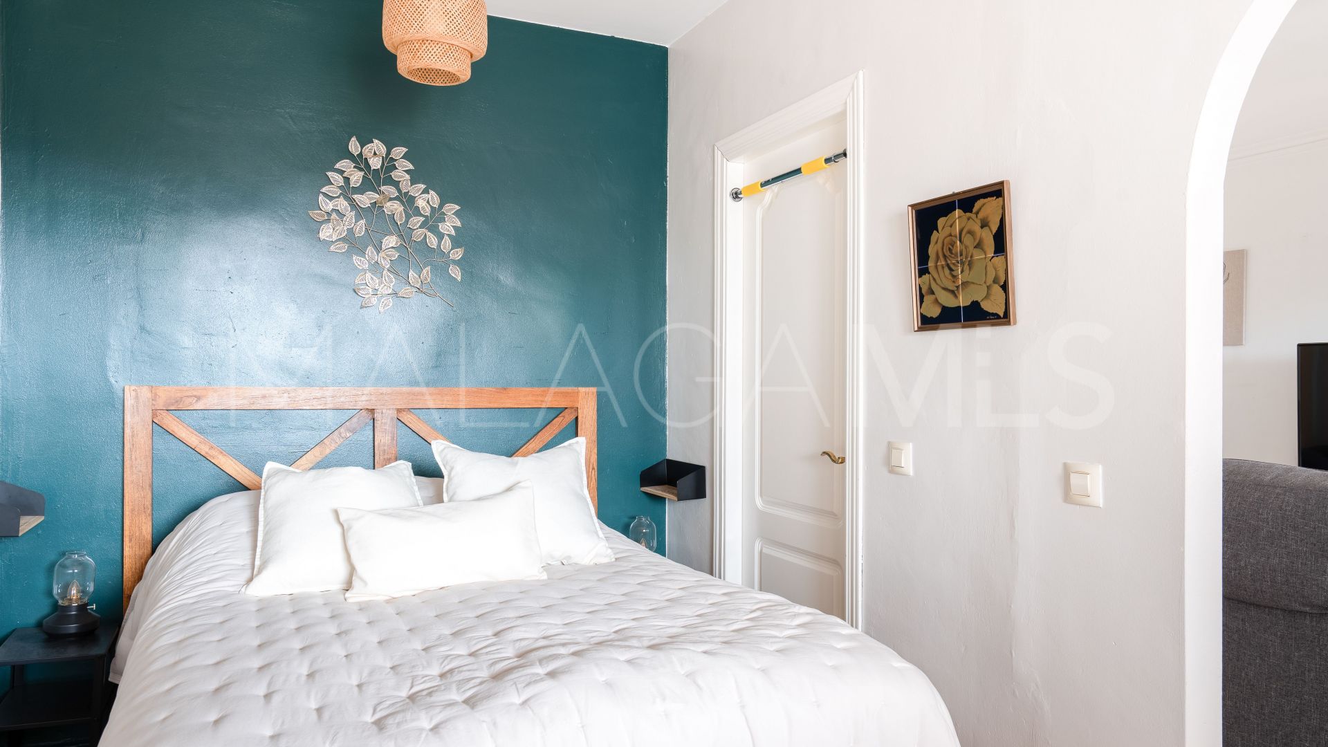 For sale 5 bedrooms town house in Benalmadena Costa