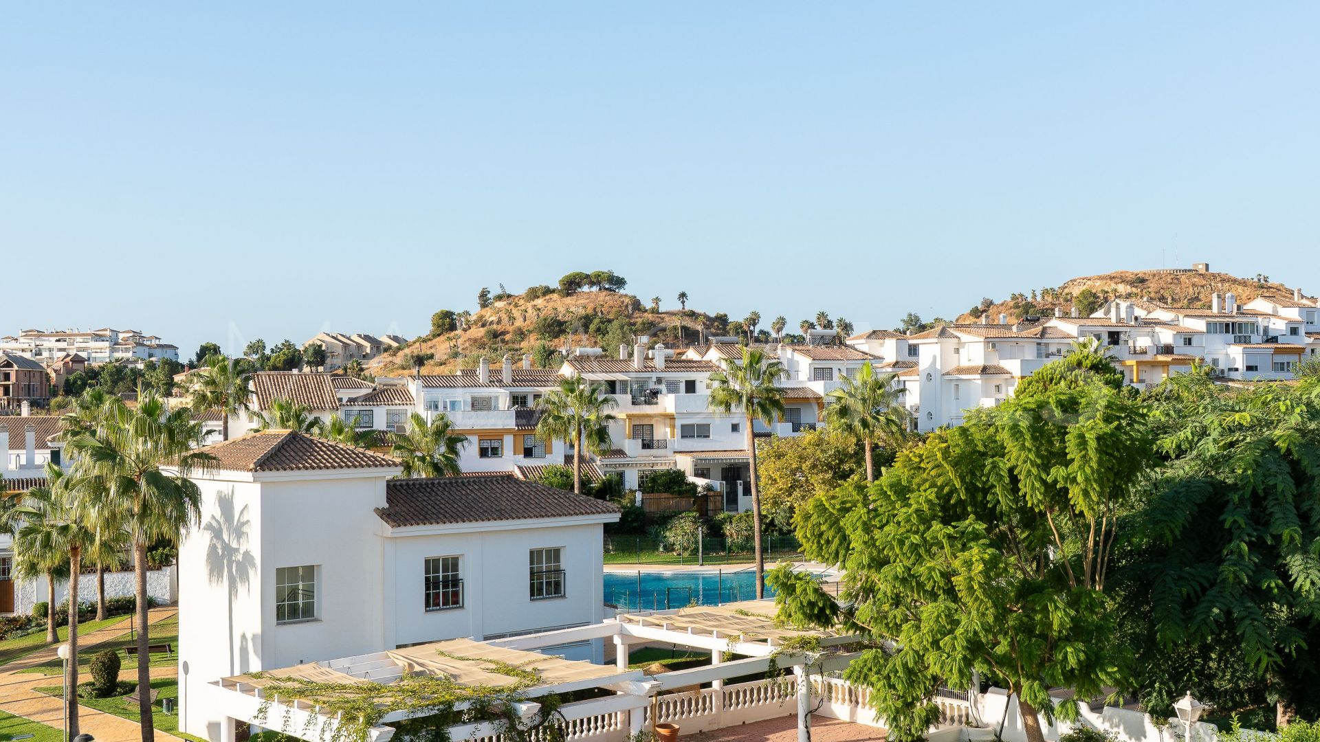 For sale 5 bedrooms town house in Benalmadena Costa