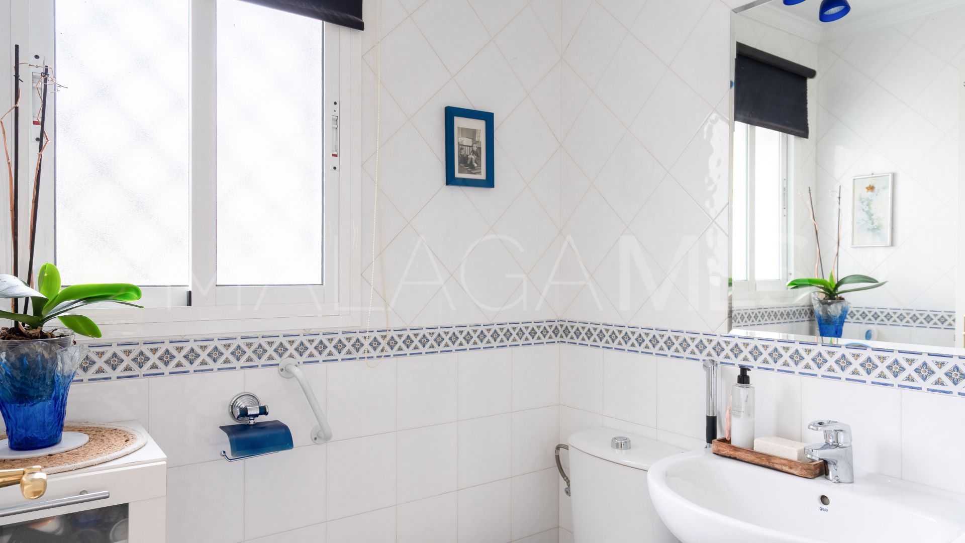 For sale 5 bedrooms town house in Benalmadena Costa