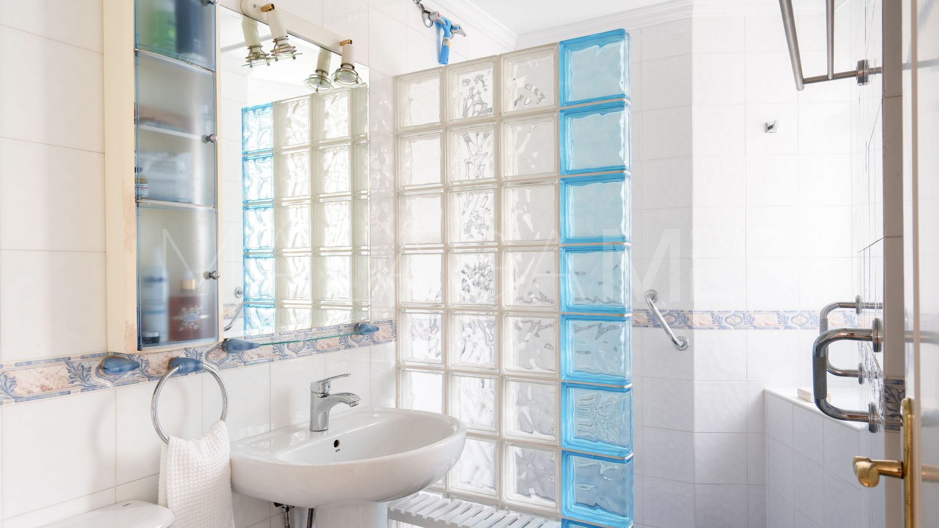 For sale 5 bedrooms town house in Benalmadena Costa