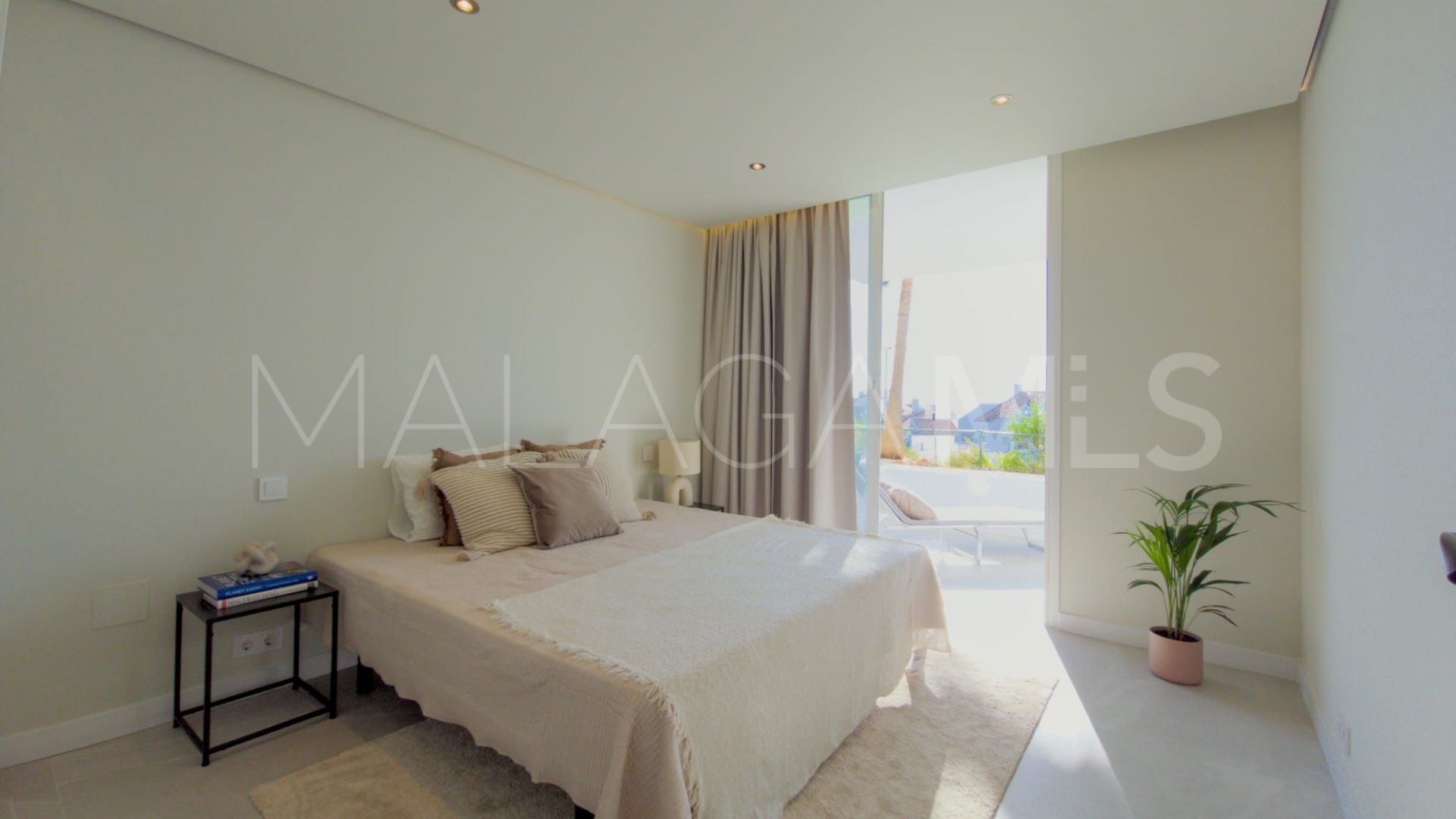 For sale Miraflores Golf ground floor apartment with 3 bedrooms