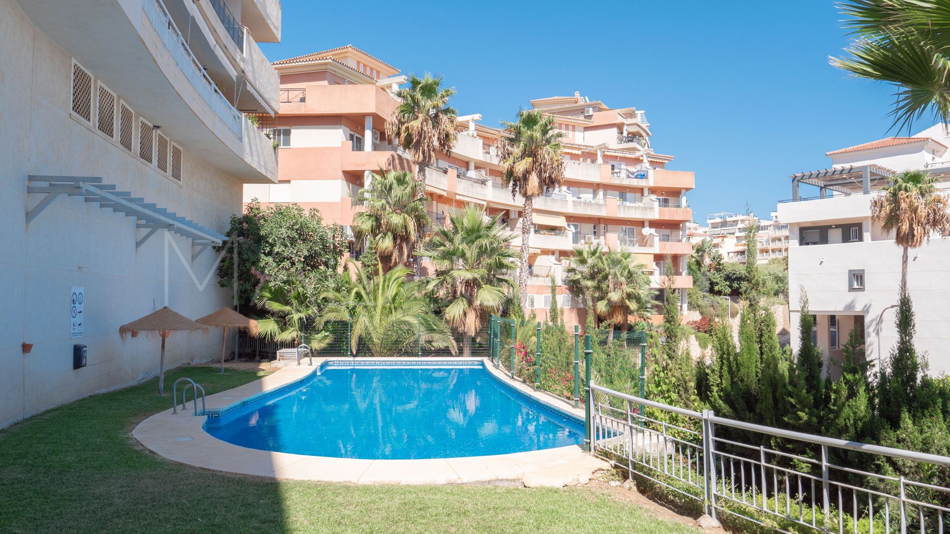 Doppelhaushälfte for sale in Torrequebrada