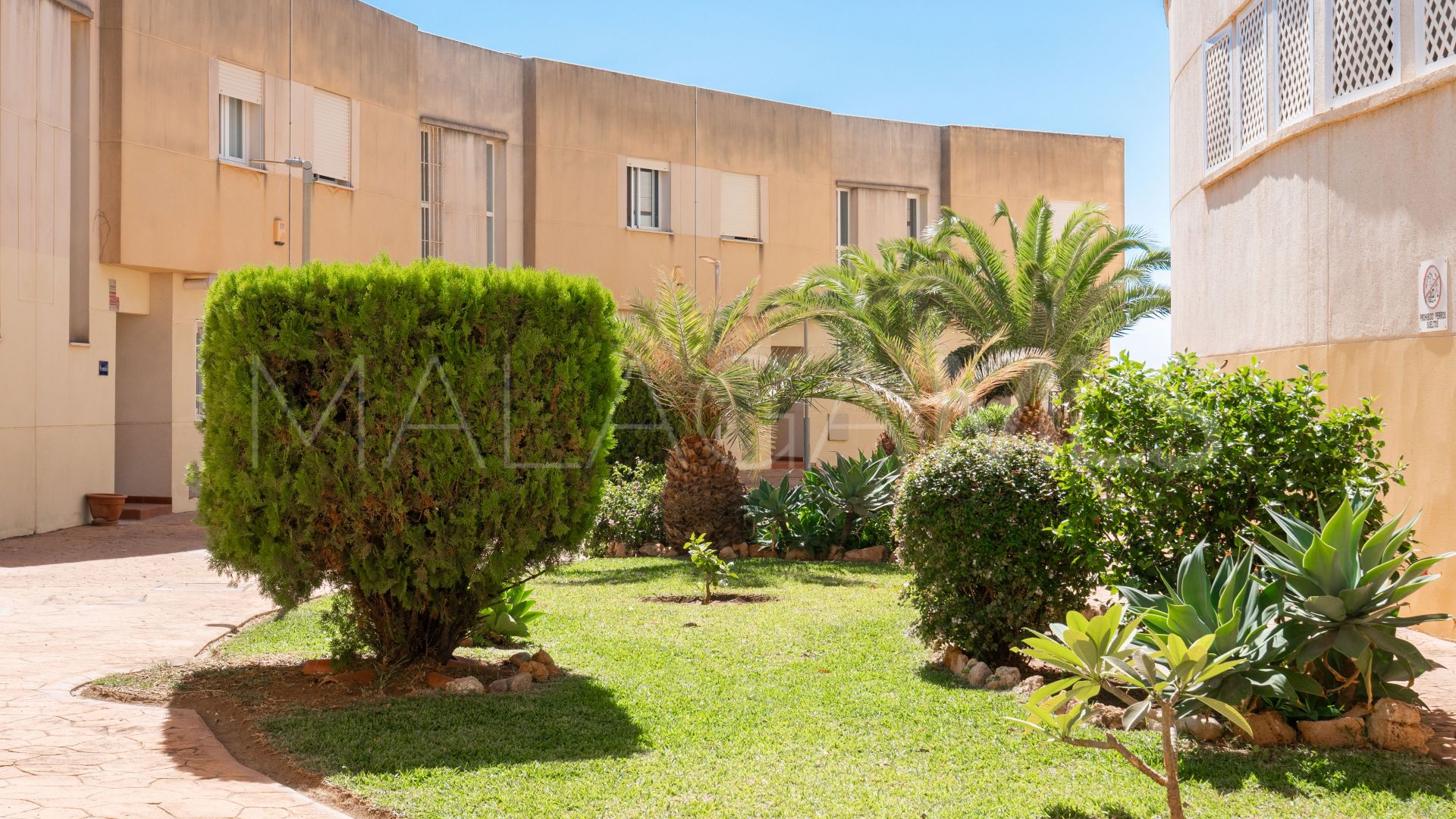 Doppelhaushälfte for sale in Torrequebrada