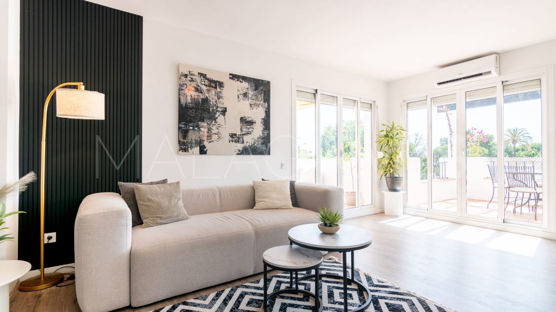 Appartement terrasse for sale in El Paraiso