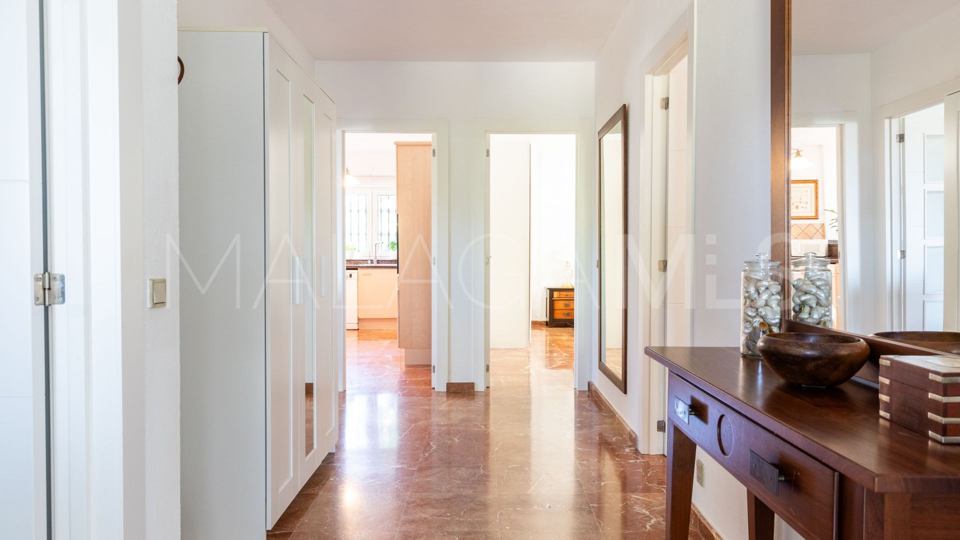 Pinos de Alhaurín, villa for sale