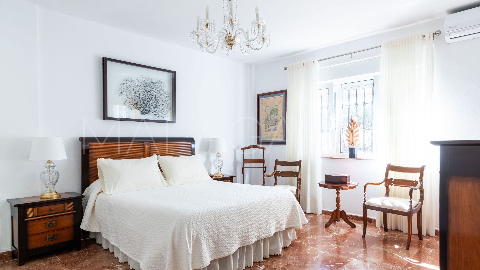 Pinos de Alhaurín, villa for sale